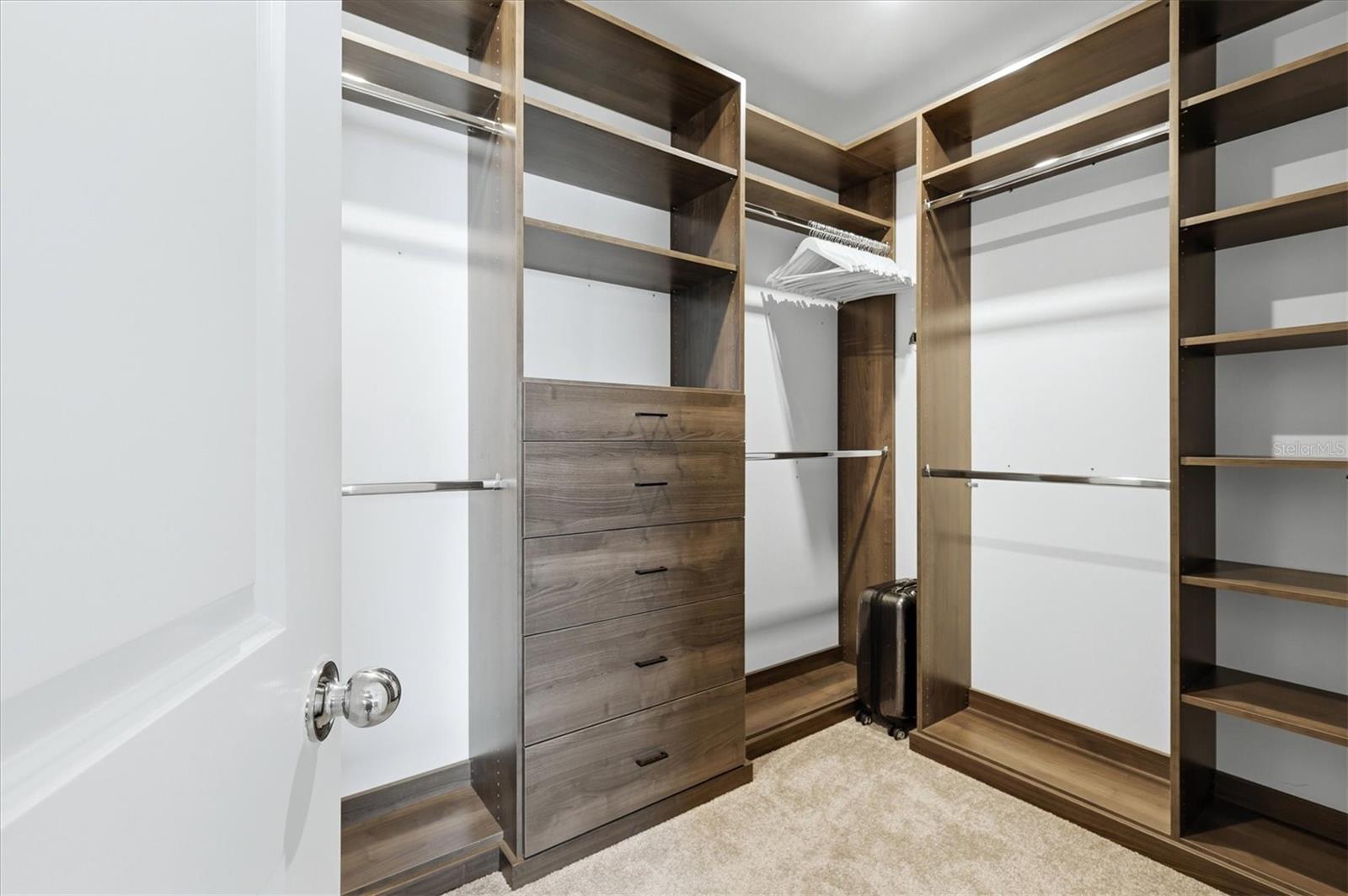 6340 SILVERSTAR DR — photo 19