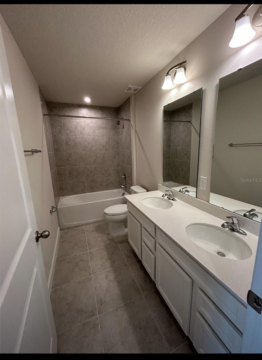 11931 THORNCREST DR — photo 19