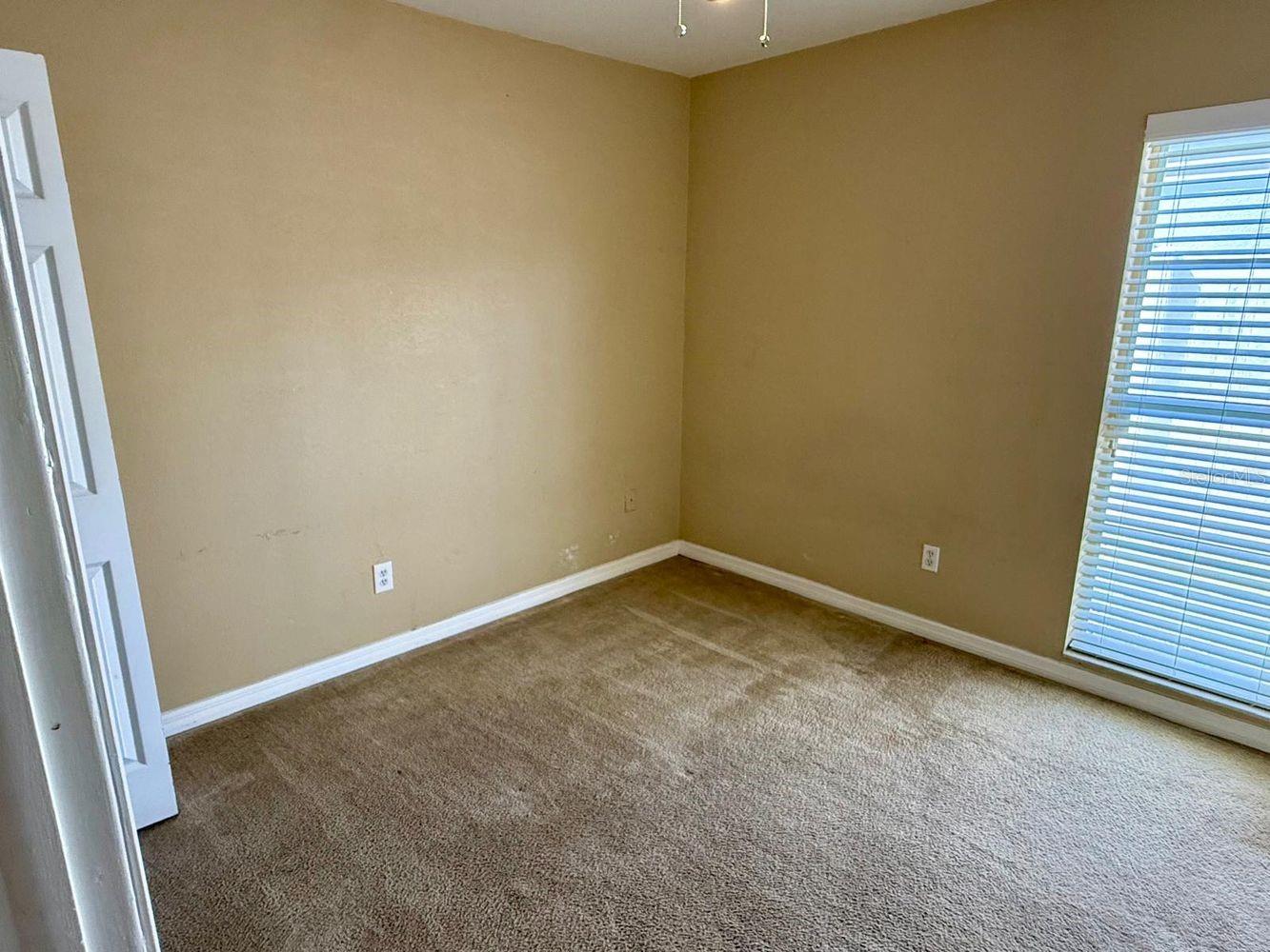3363 MARION DR — photo 23