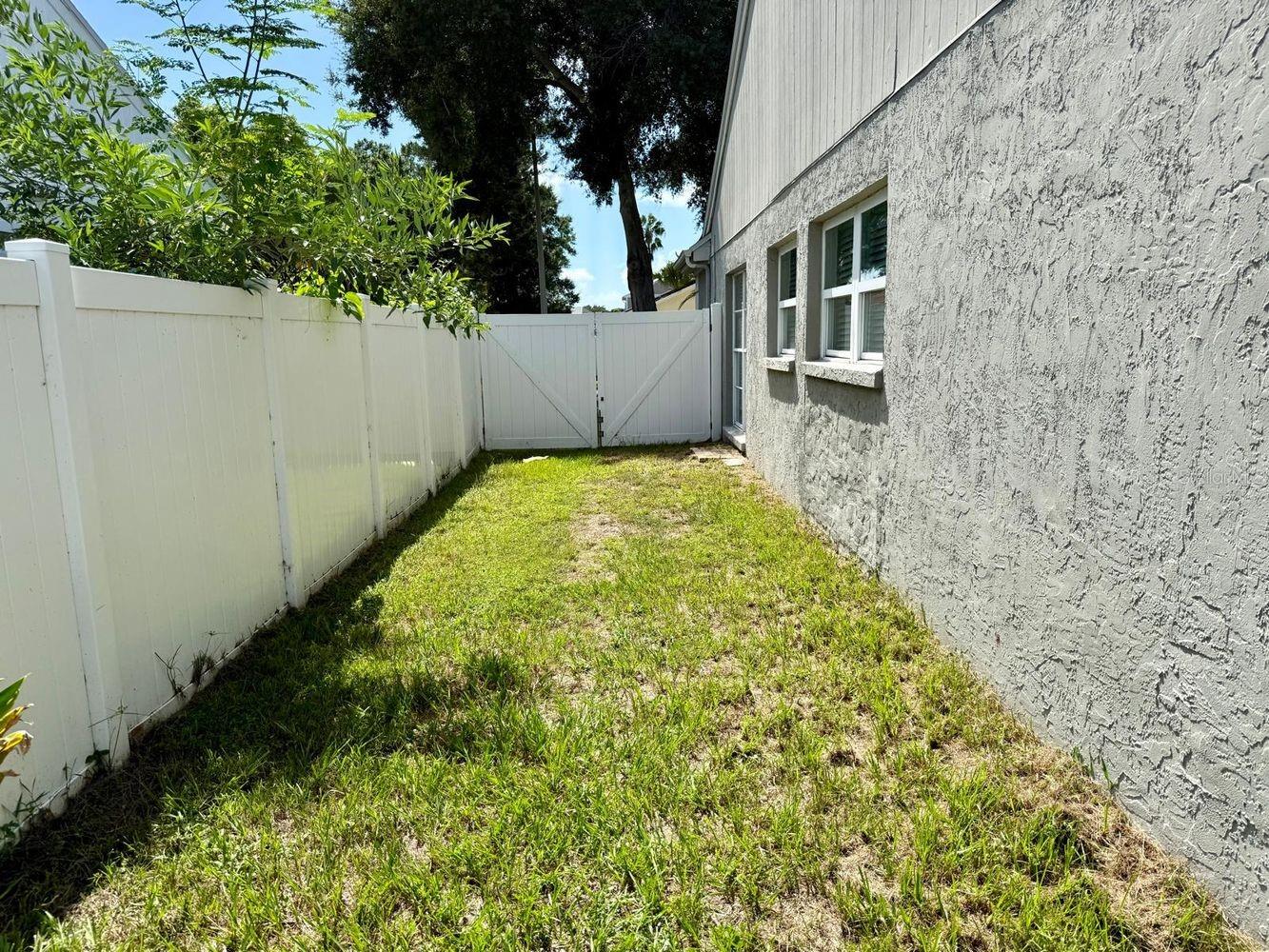 3363 MARION DR — photo 42
