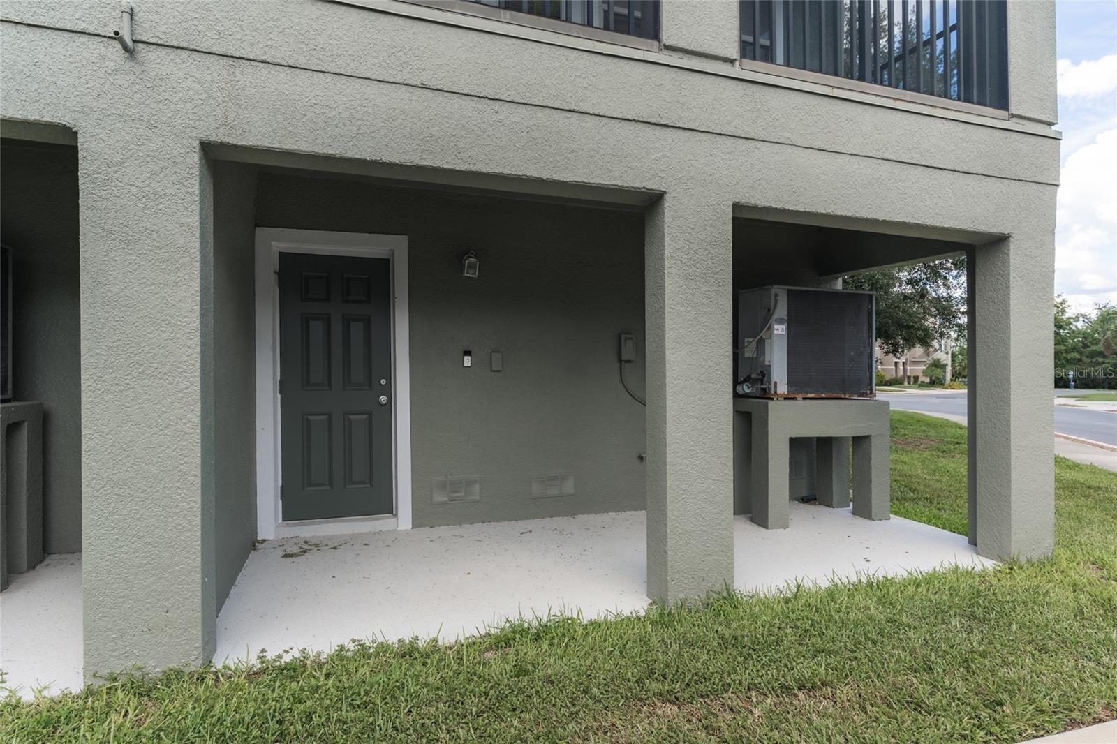 528 VINCINDA CREST WAY — photo 42