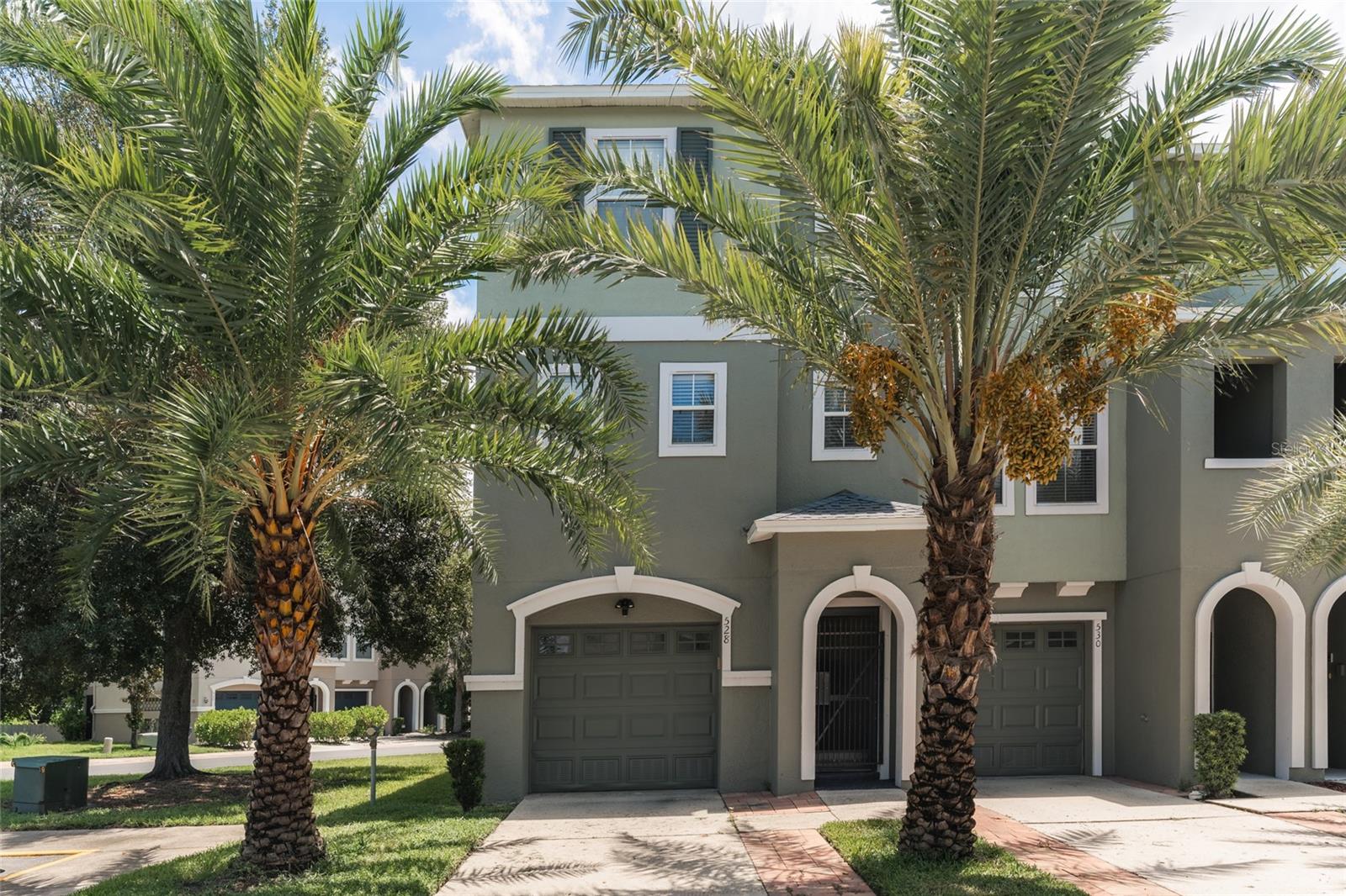 528 VINCINDA CREST WAY — photo 35