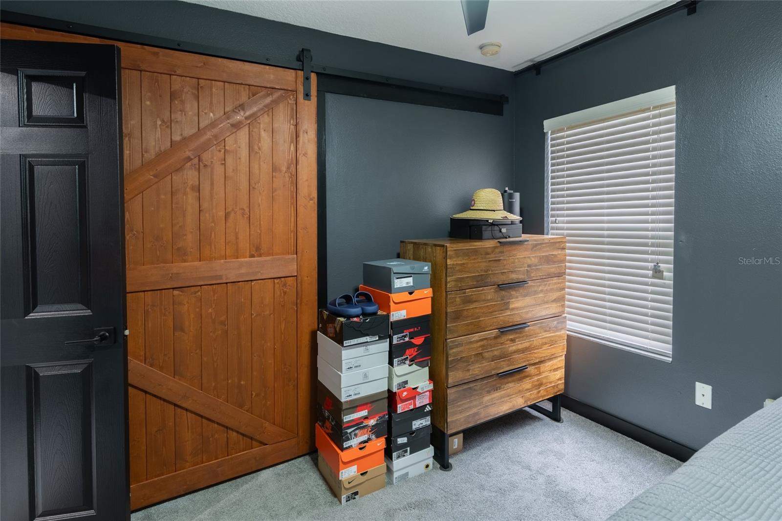 528 VINCINDA CREST WAY — photo 30