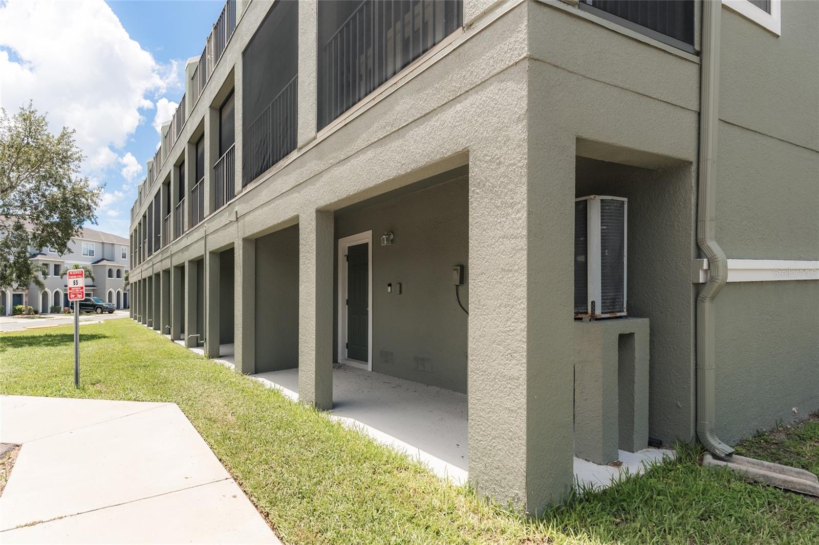 528 VINCINDA CREST WAY — photo 40