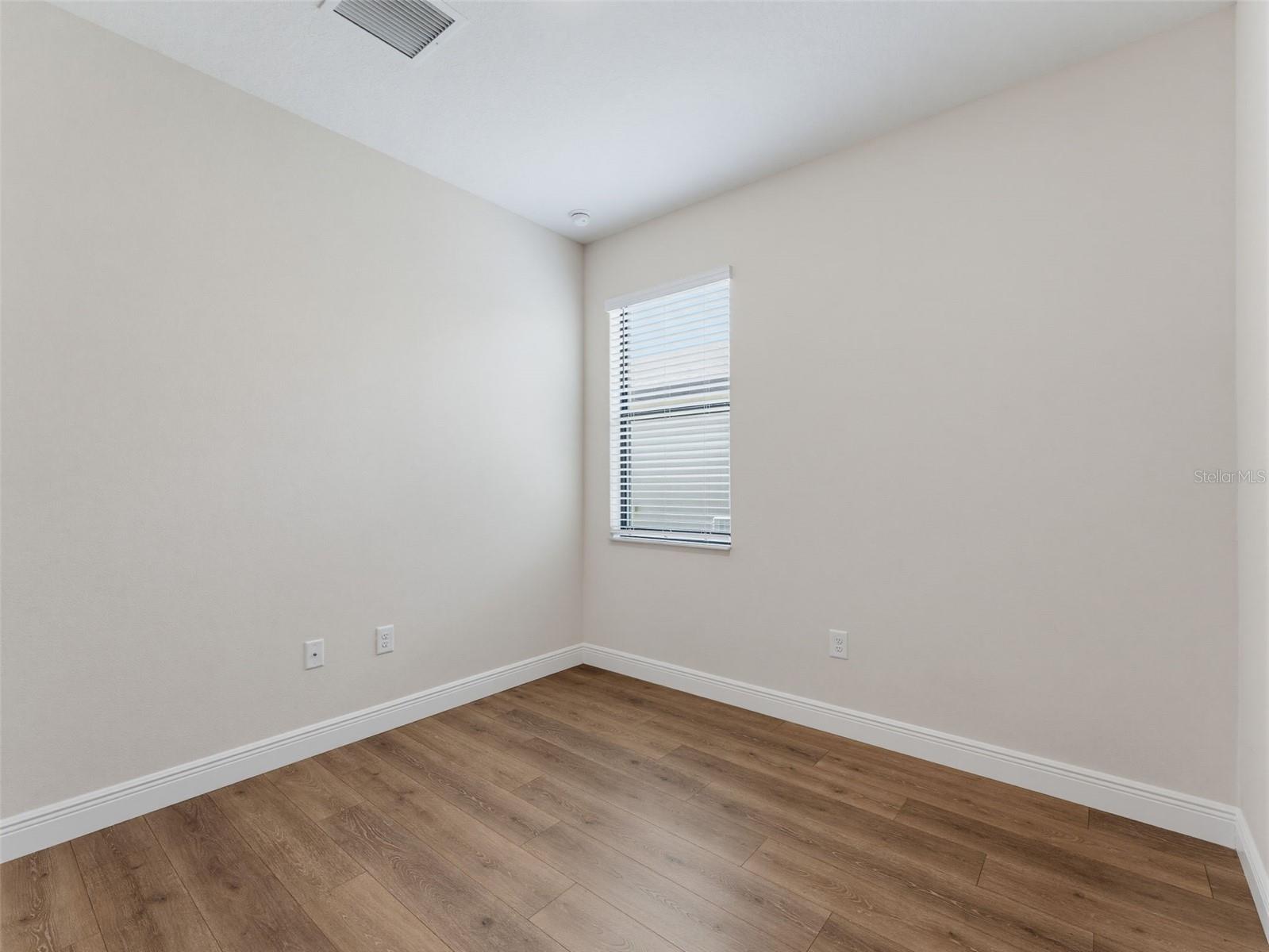 11515 WEAVER HOLLOW RD — photo 35
