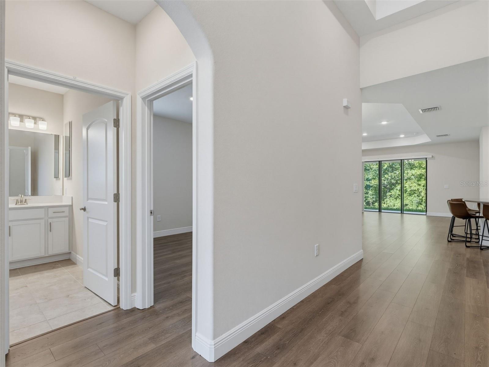 11515 WEAVER HOLLOW RD — photo 10