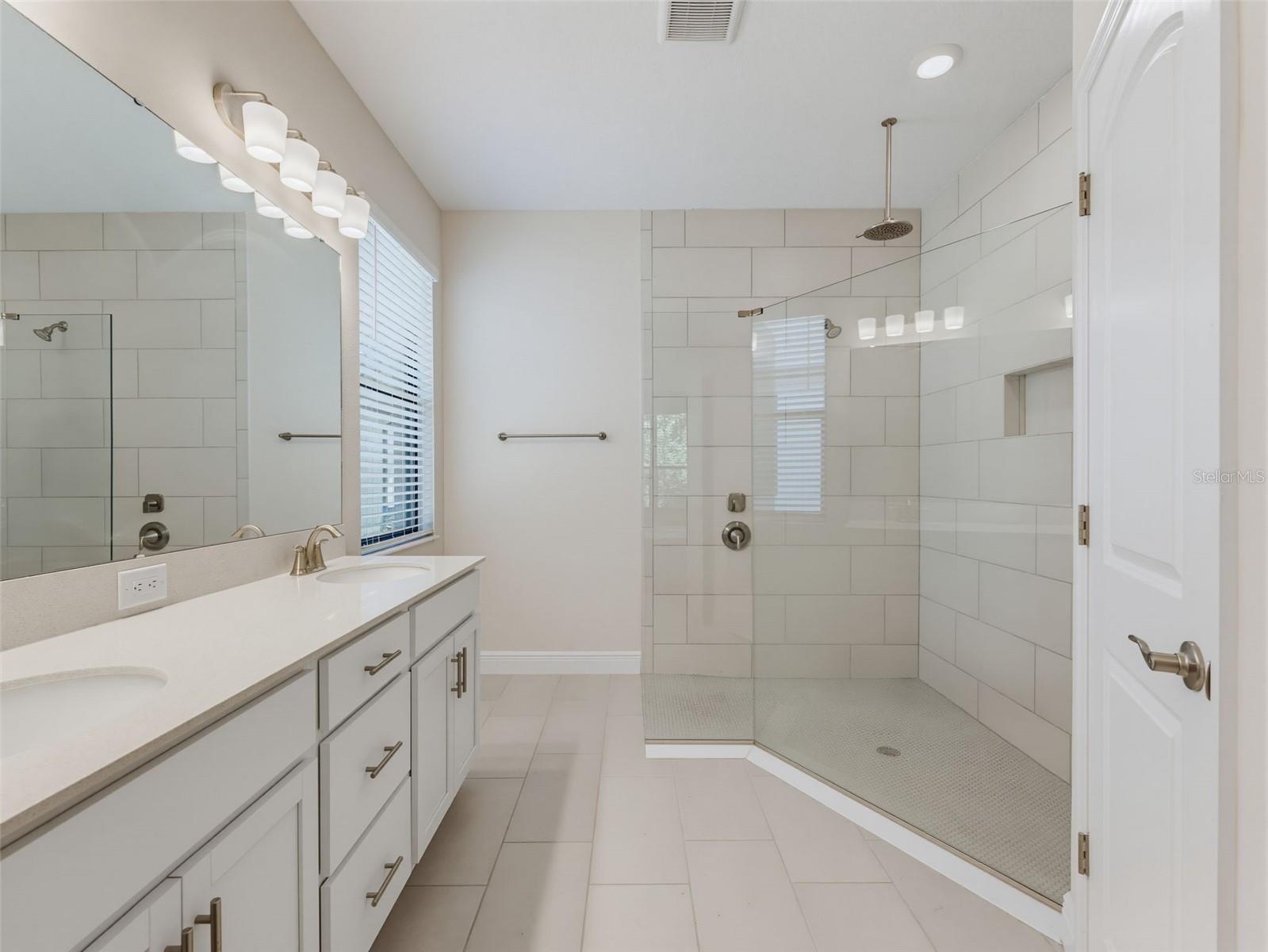 11515 WEAVER HOLLOW RD — photo 54