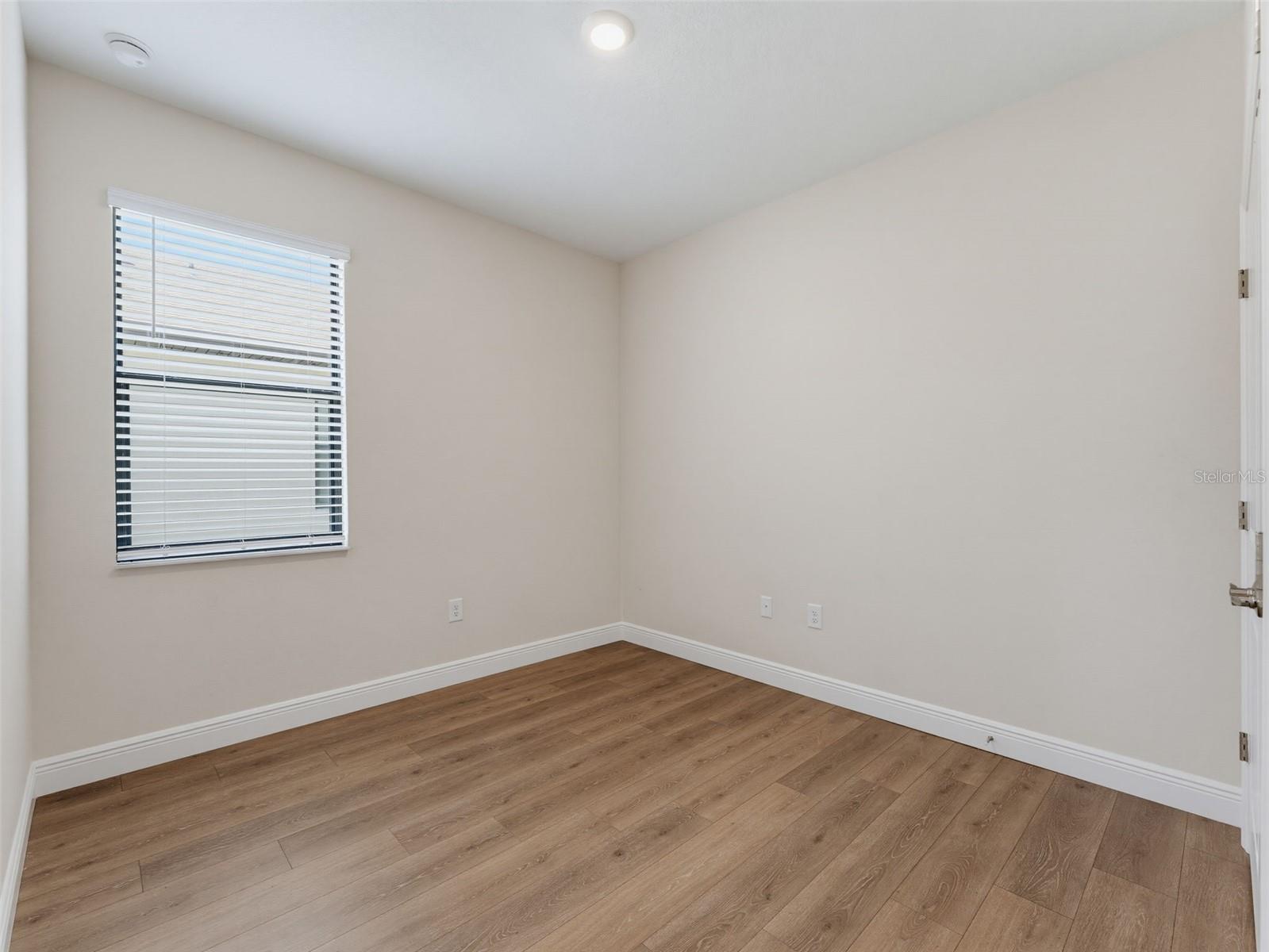 11515 WEAVER HOLLOW RD — photo 33