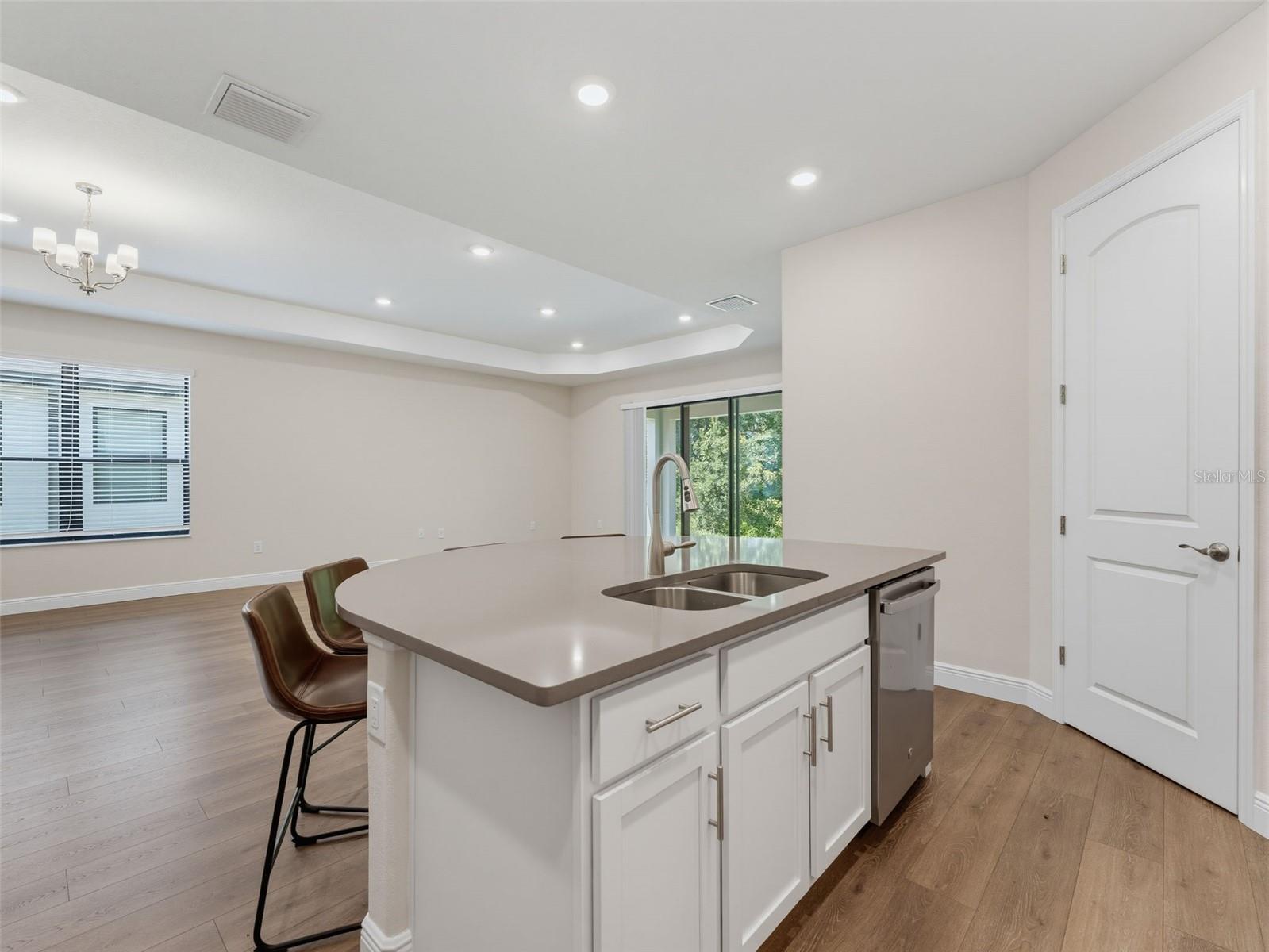 11515 WEAVER HOLLOW RD — photo 25