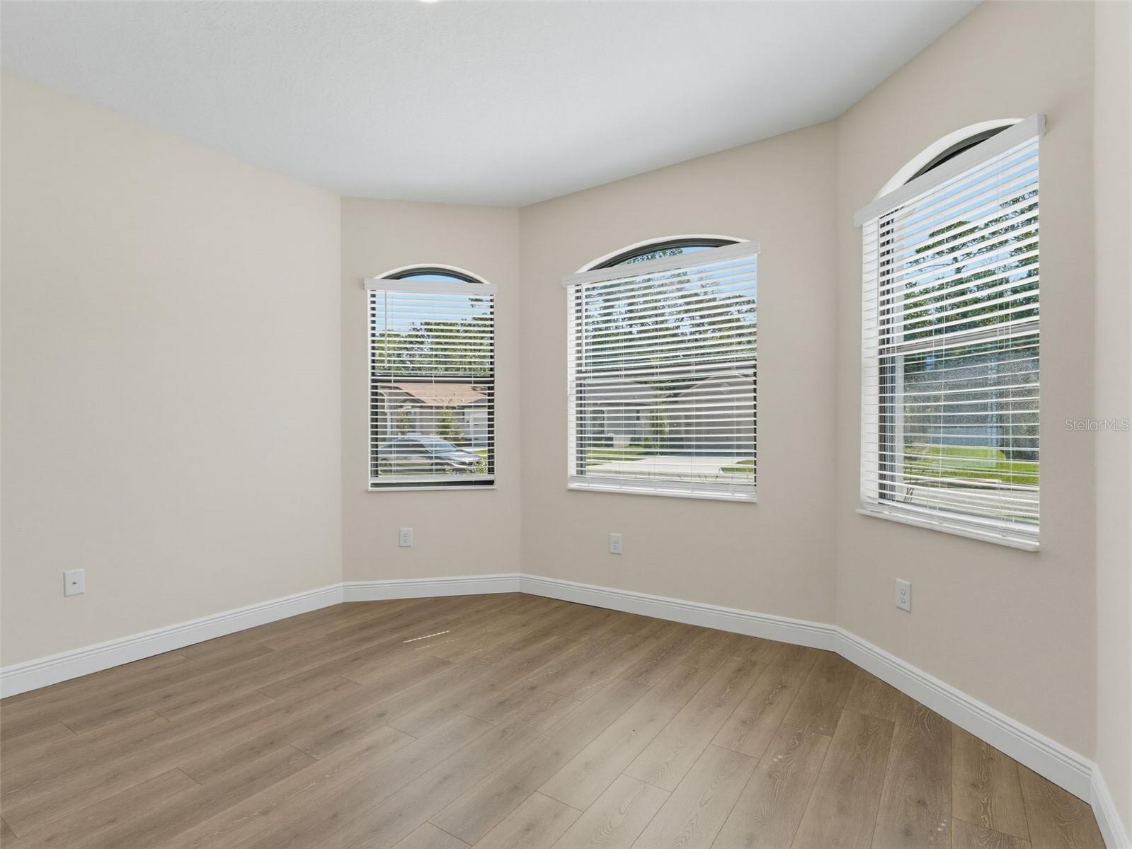 11515 WEAVER HOLLOW RD — photo 29