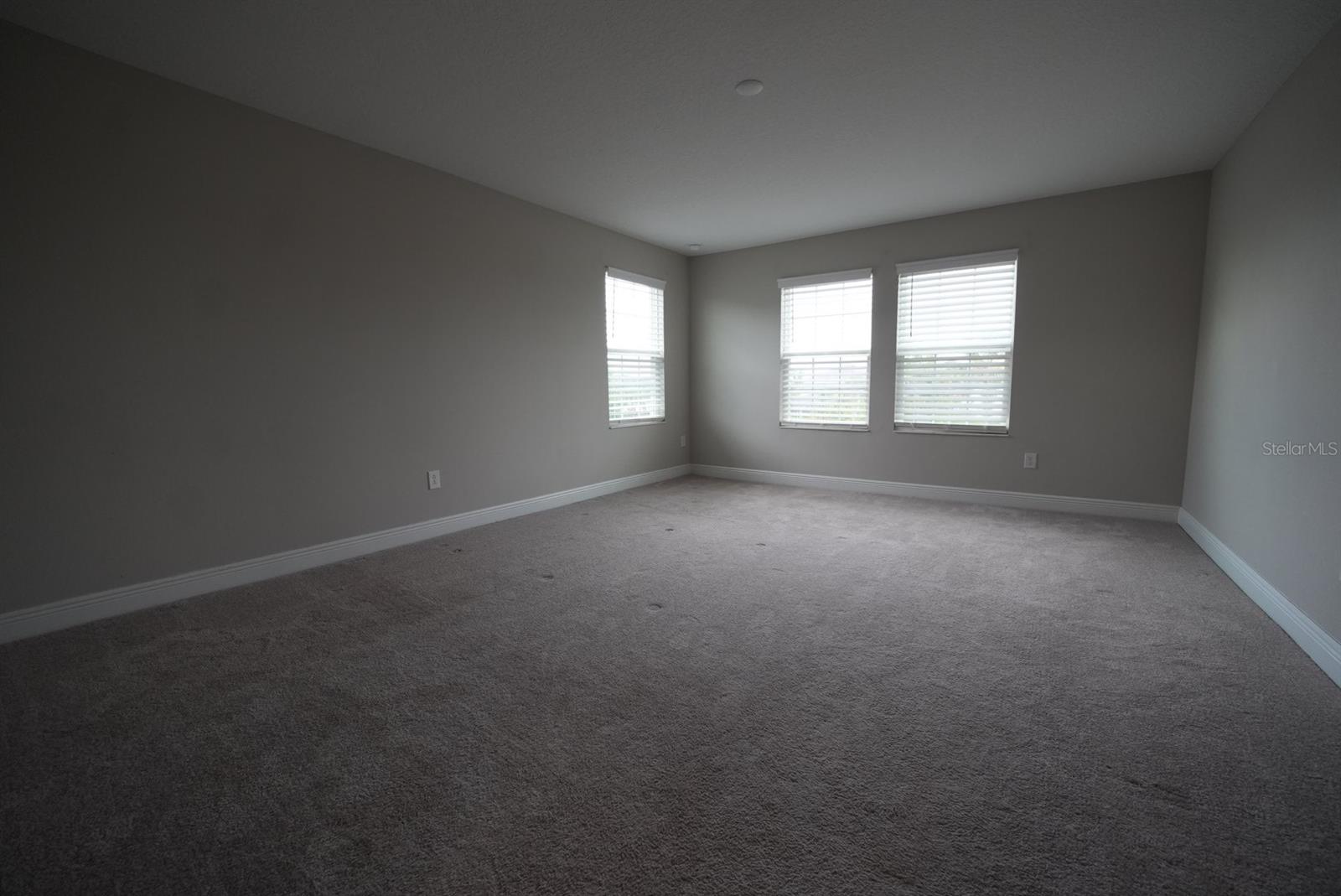 5450 WAYFARER AVE — photo 17