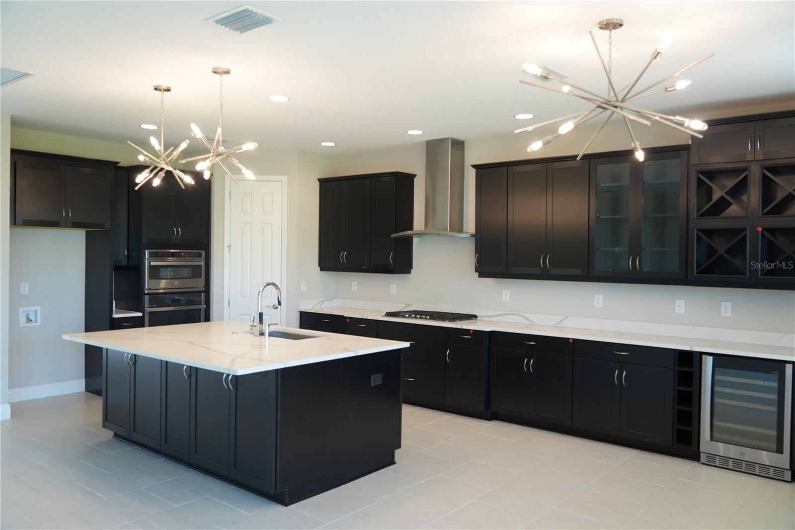 5450 WAYFARER AVE — photo 3