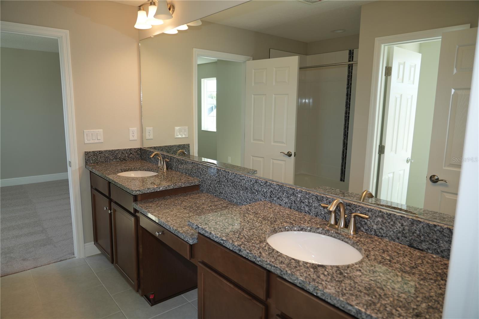 5450 WAYFARER AVE — photo 23