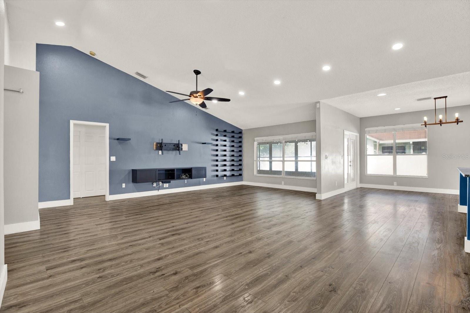 1427 BAY VIEW ST — photo 13