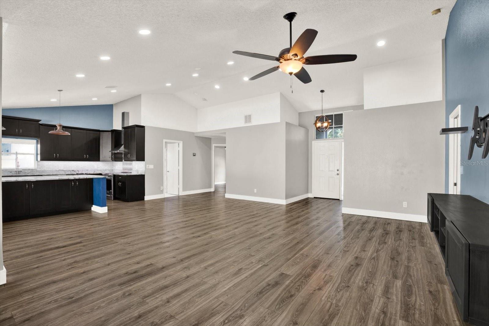 1427 BAY VIEW ST — photo 10