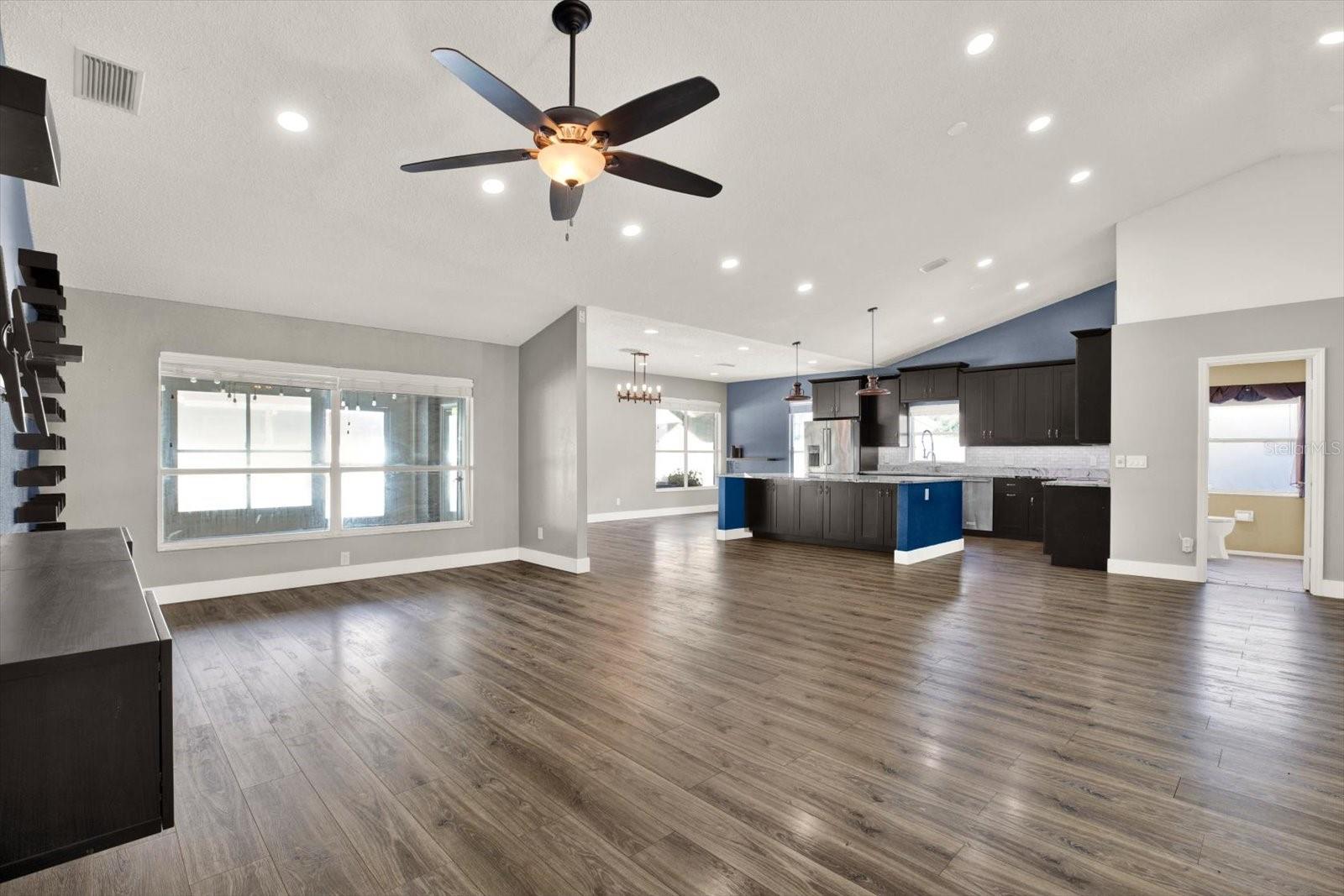 1427 BAY VIEW ST — photo 9
