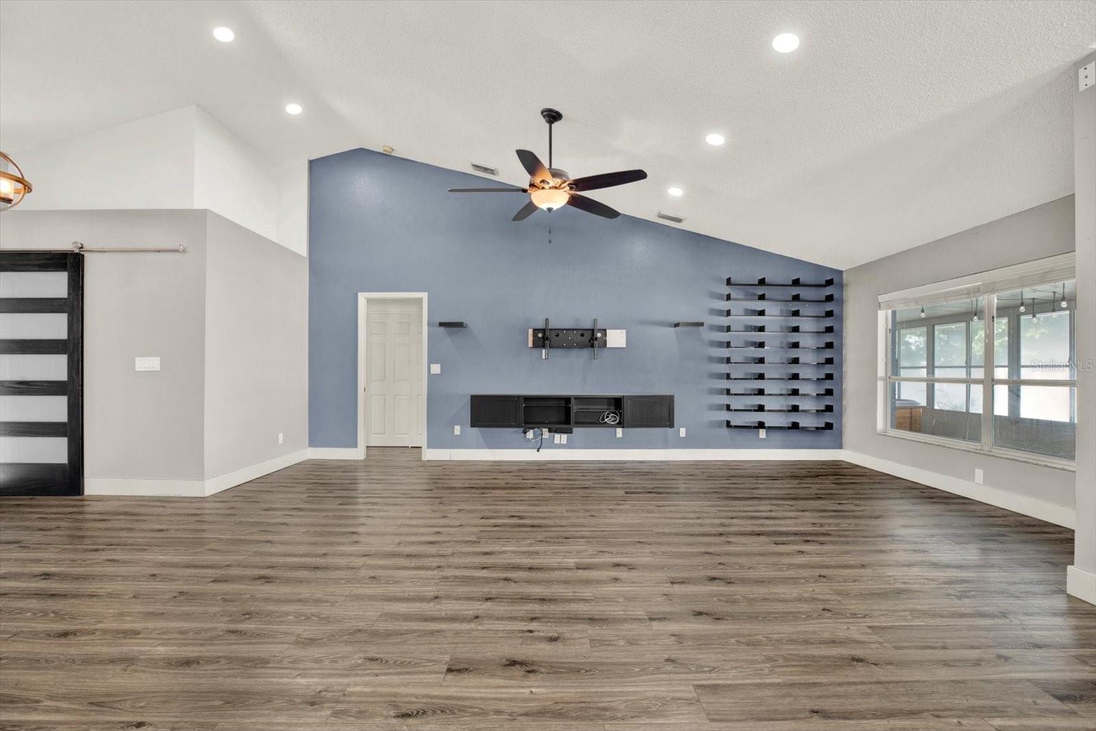 1427 BAY VIEW ST — photo 11