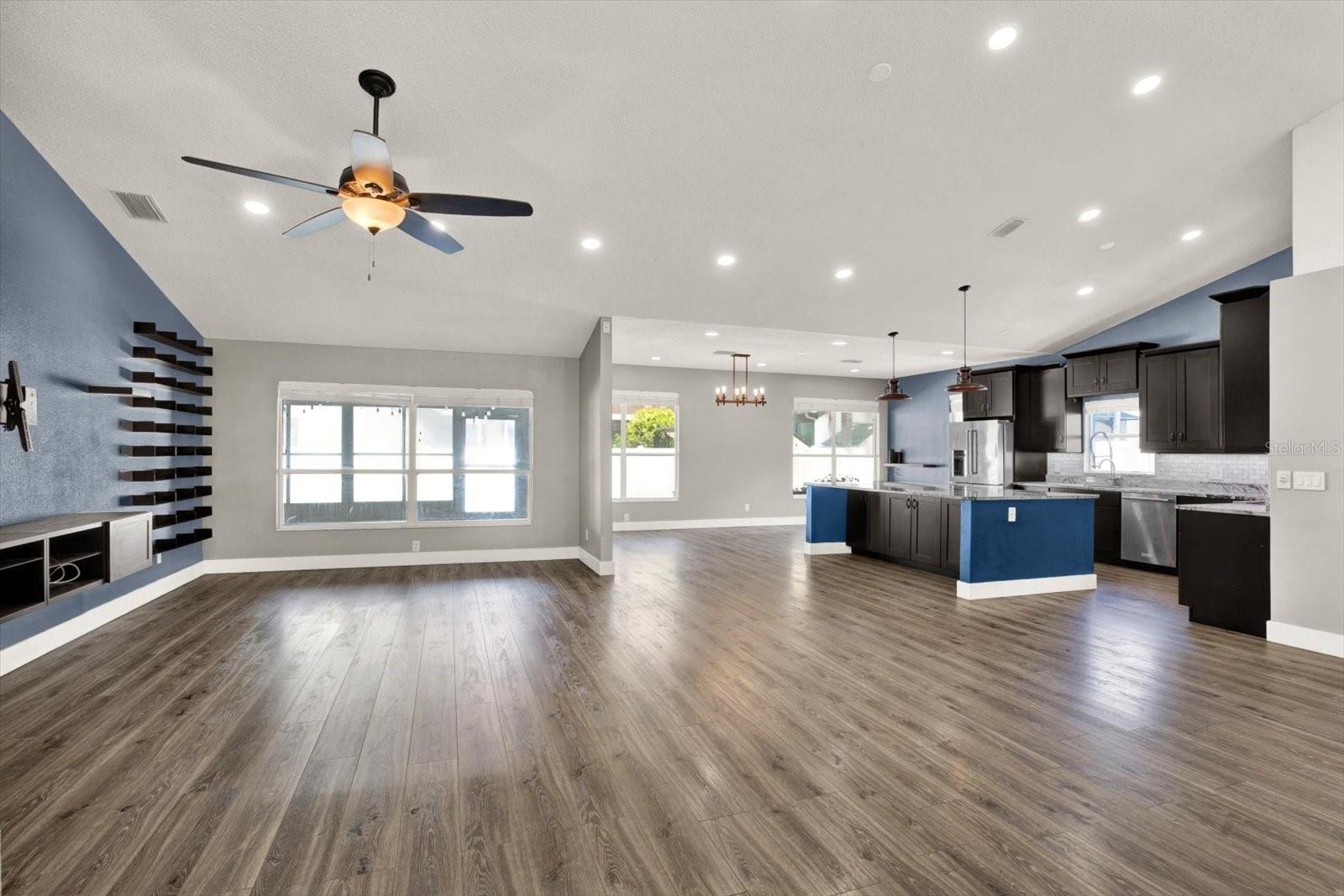 1427 BAY VIEW ST — photo 8
