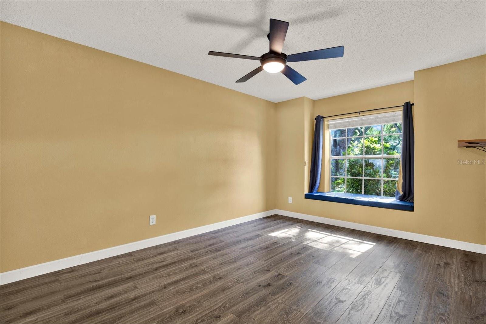 1427 BAY VIEW ST — photo 39