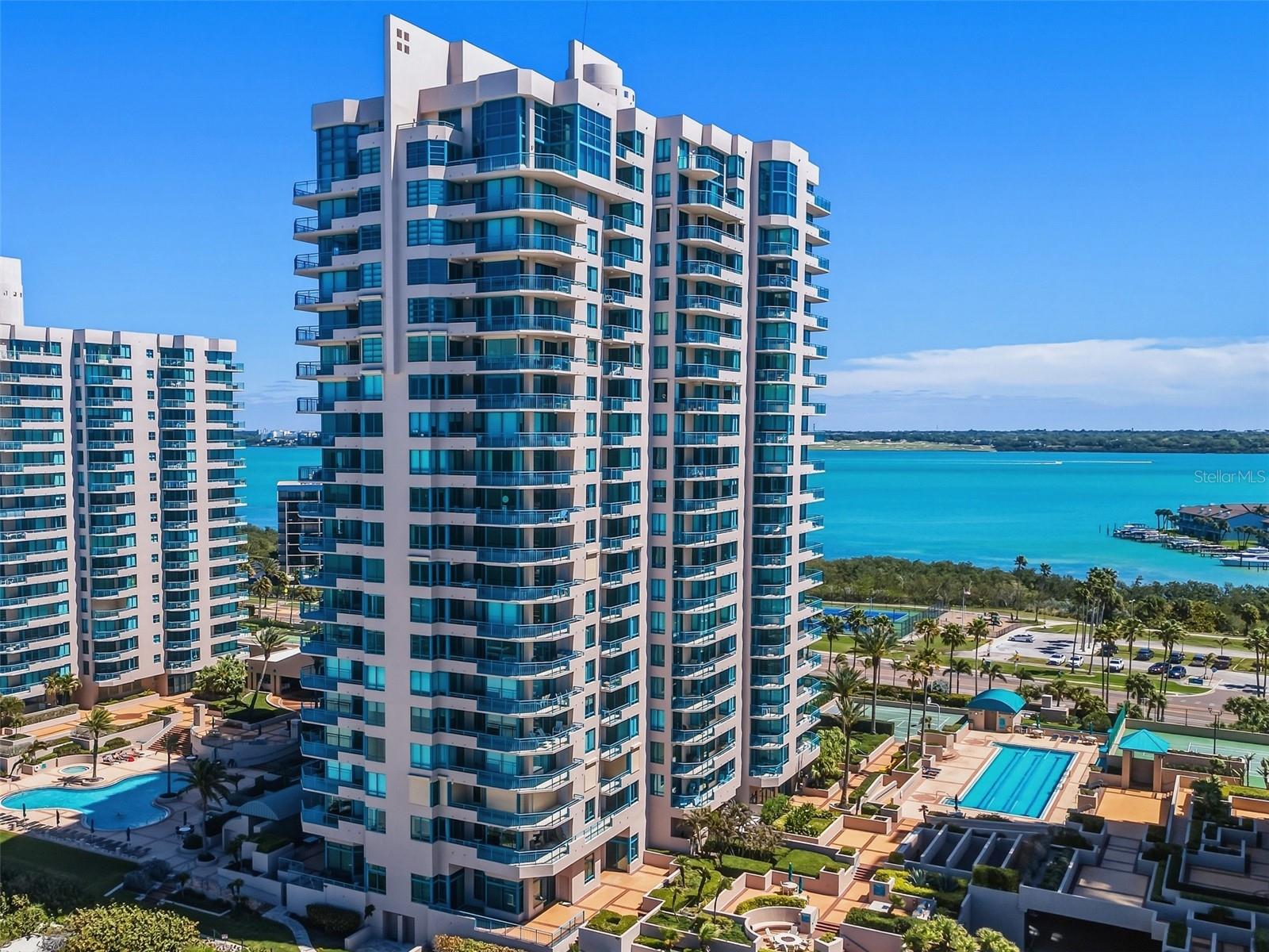 1540 GULF BLVD #1004 — photo 2