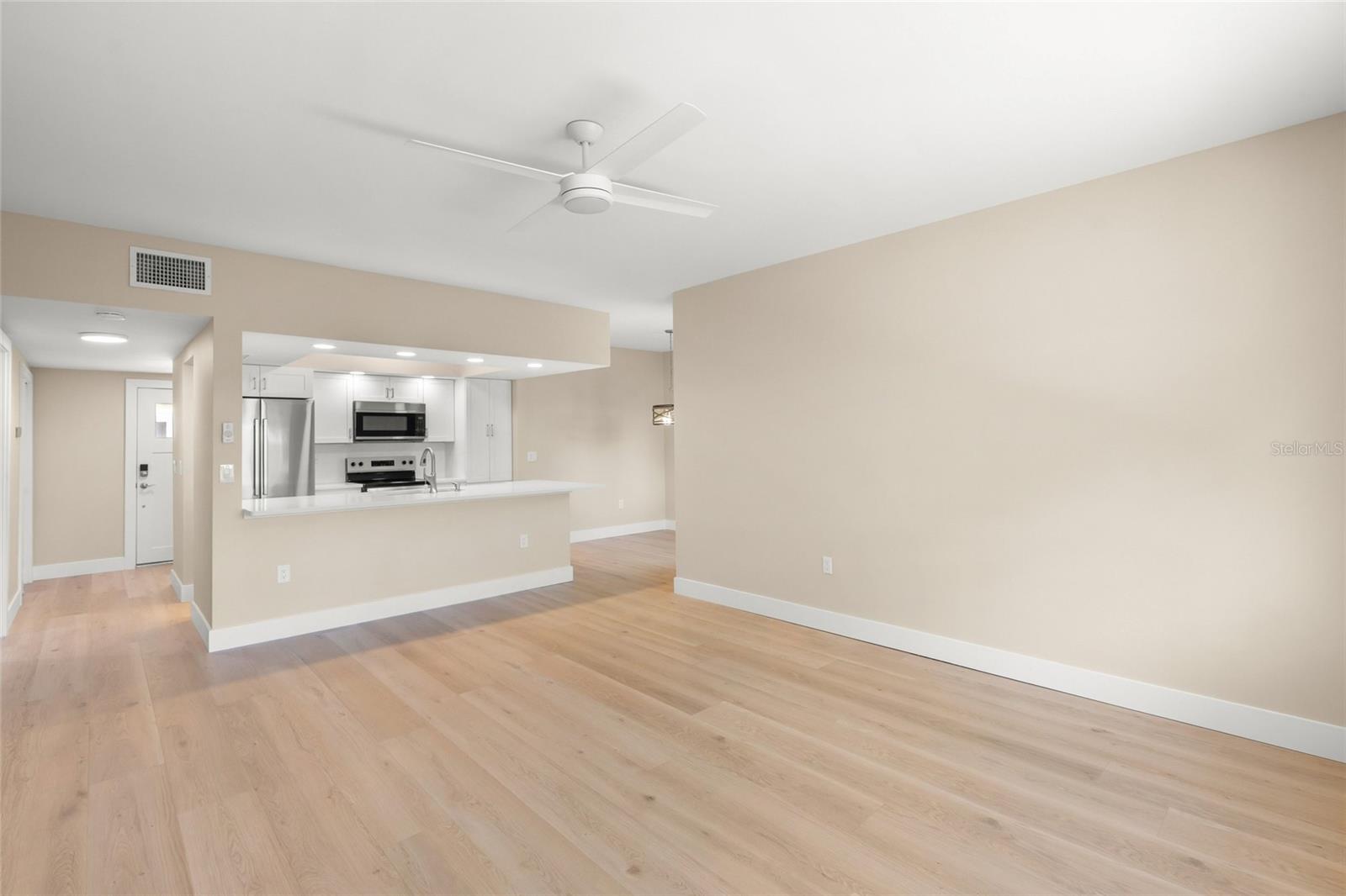 5823 TIDEWOOD AVE #19 — photo 4