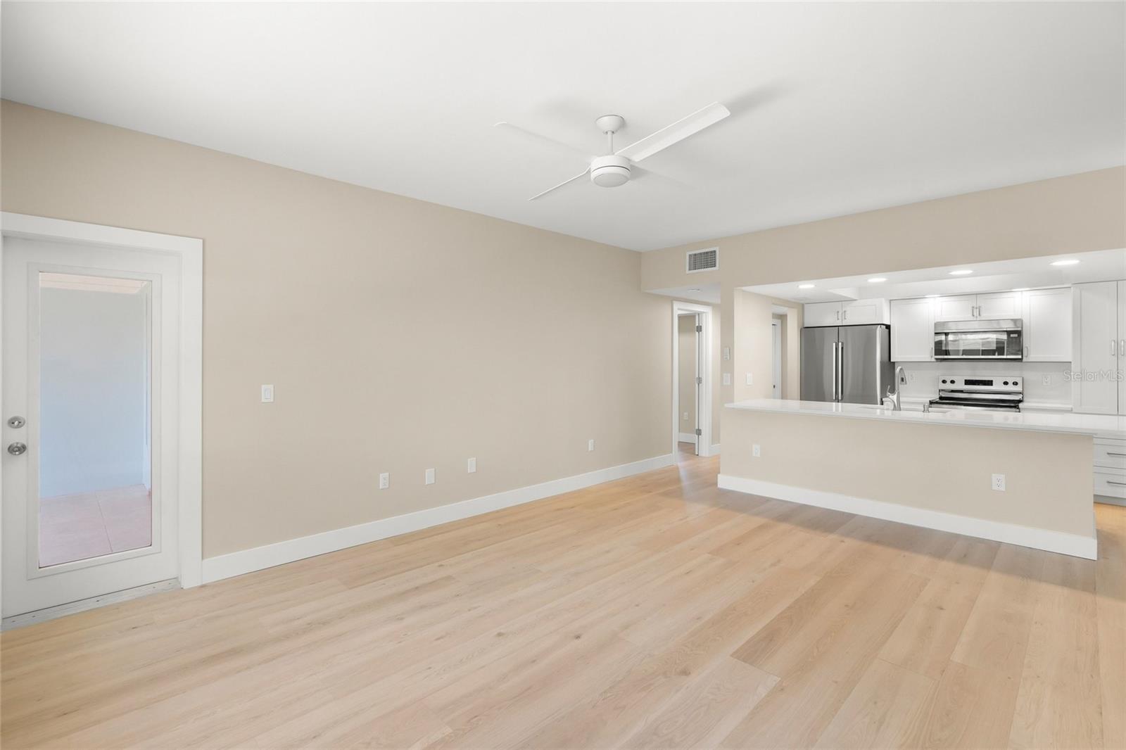 5823 TIDEWOOD AVE #19 — photo 9