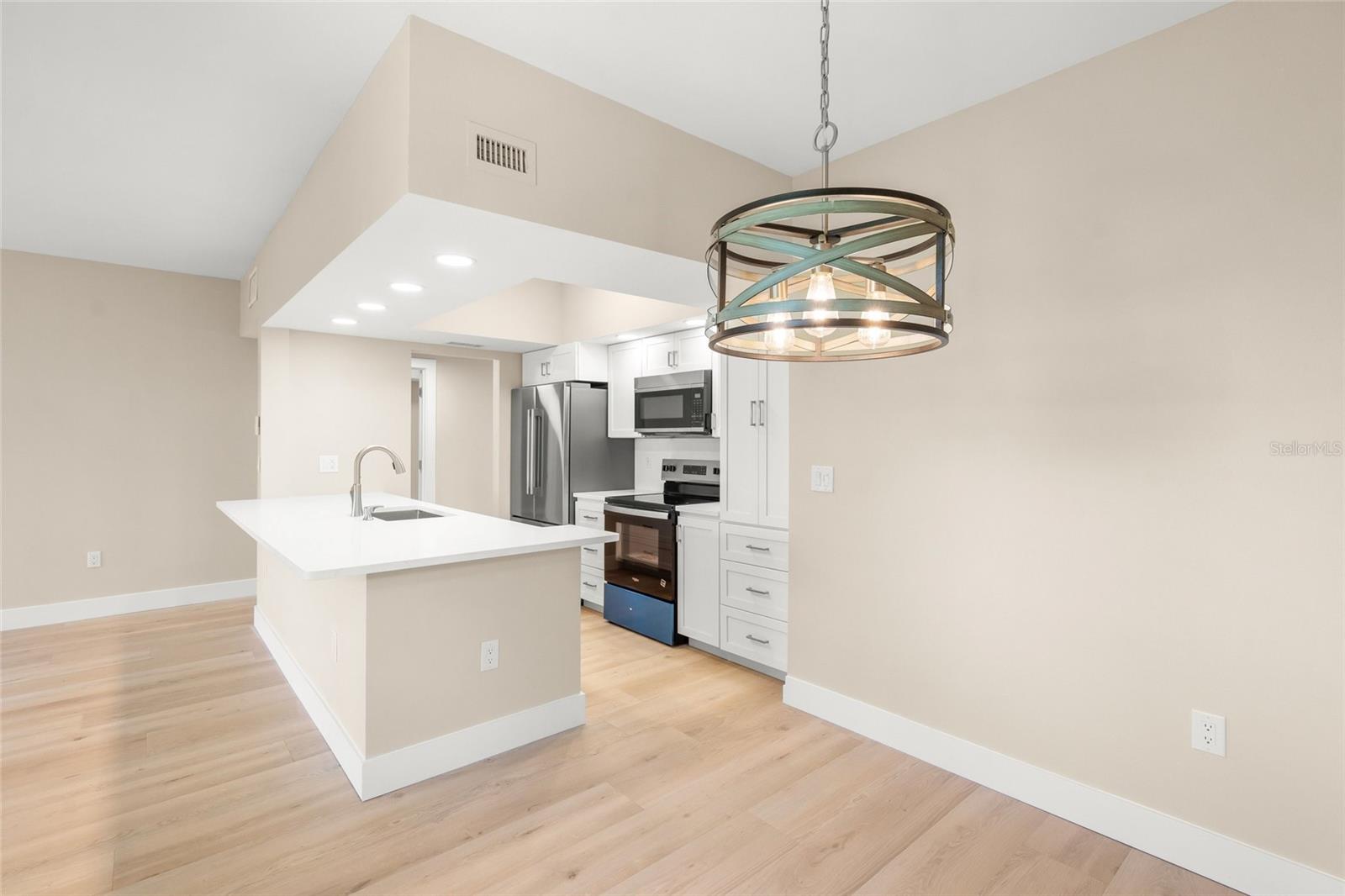 5823 TIDEWOOD AVE #19 — photo 5