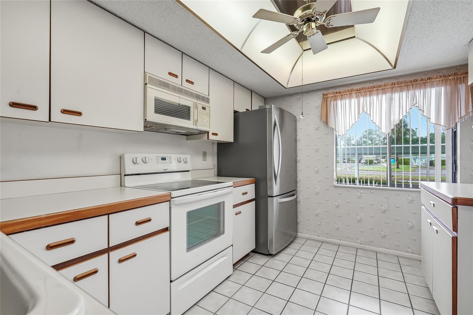 205 MARTHA LN #205 — photo 15