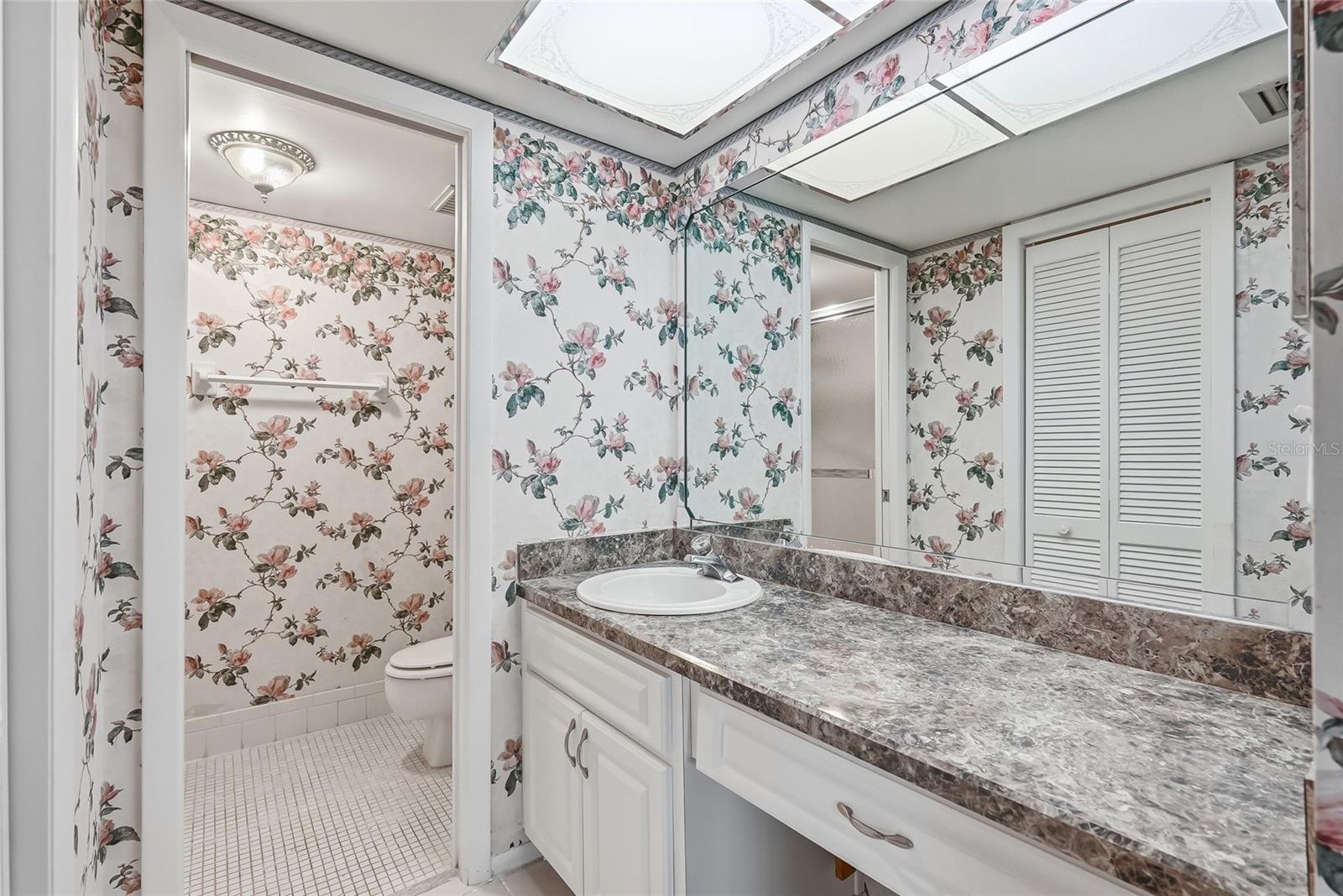 205 MARTHA LN #205 — photo 21