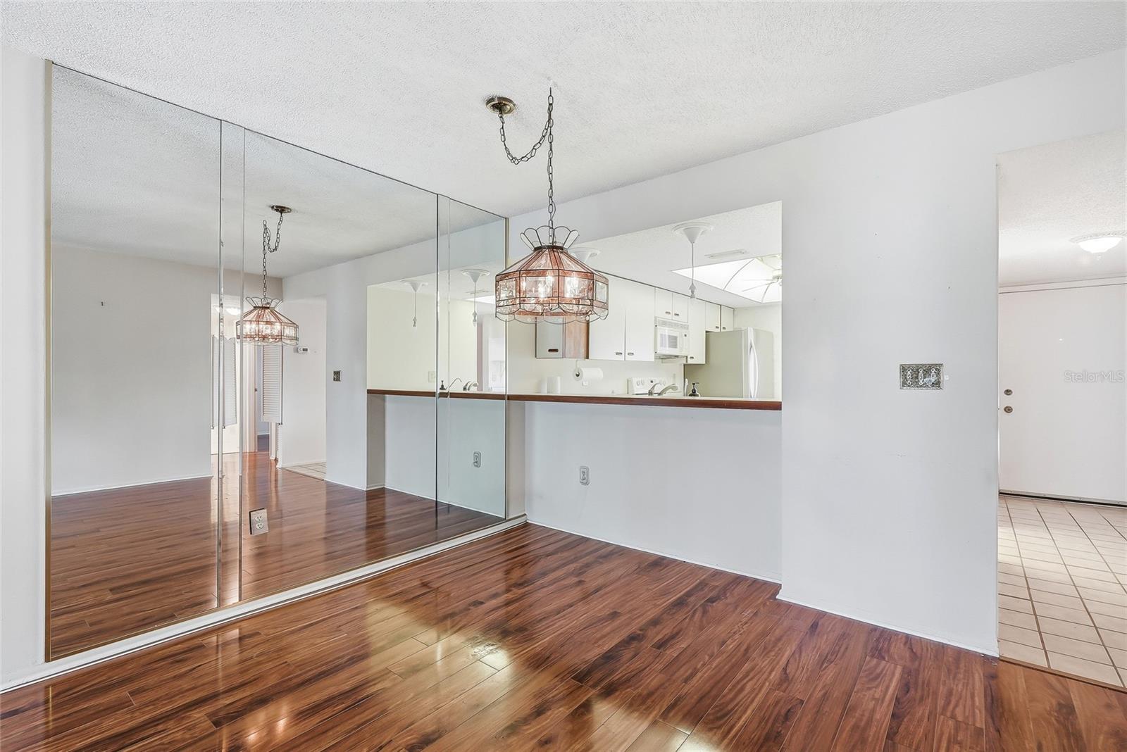 205 MARTHA LN #205 — photo 6