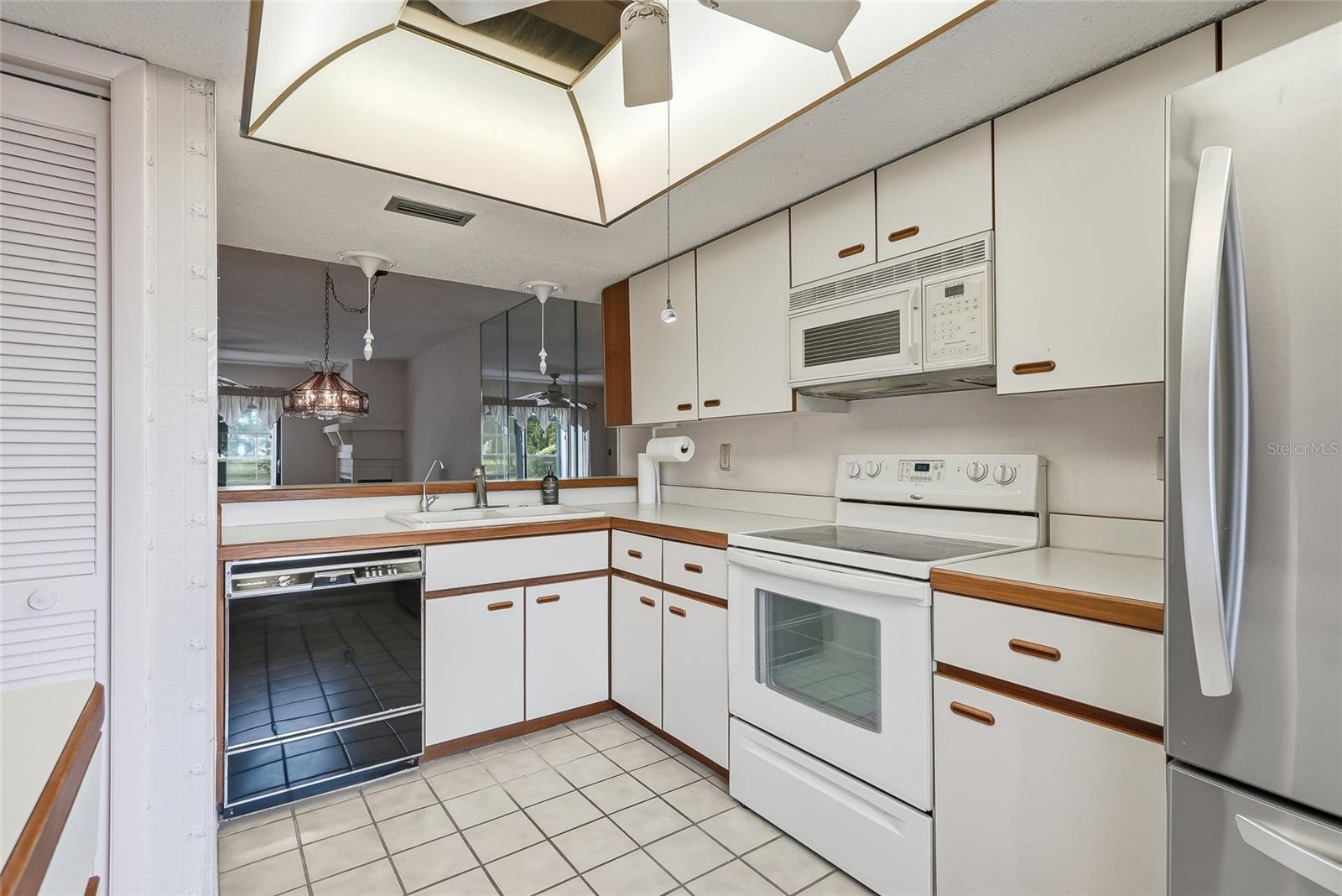 205 MARTHA LN #205 — photo 12