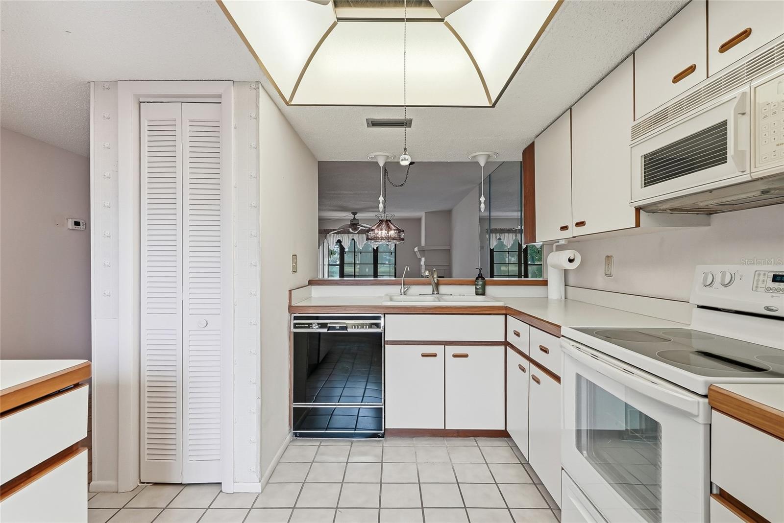 205 MARTHA LN #205 — photo 13