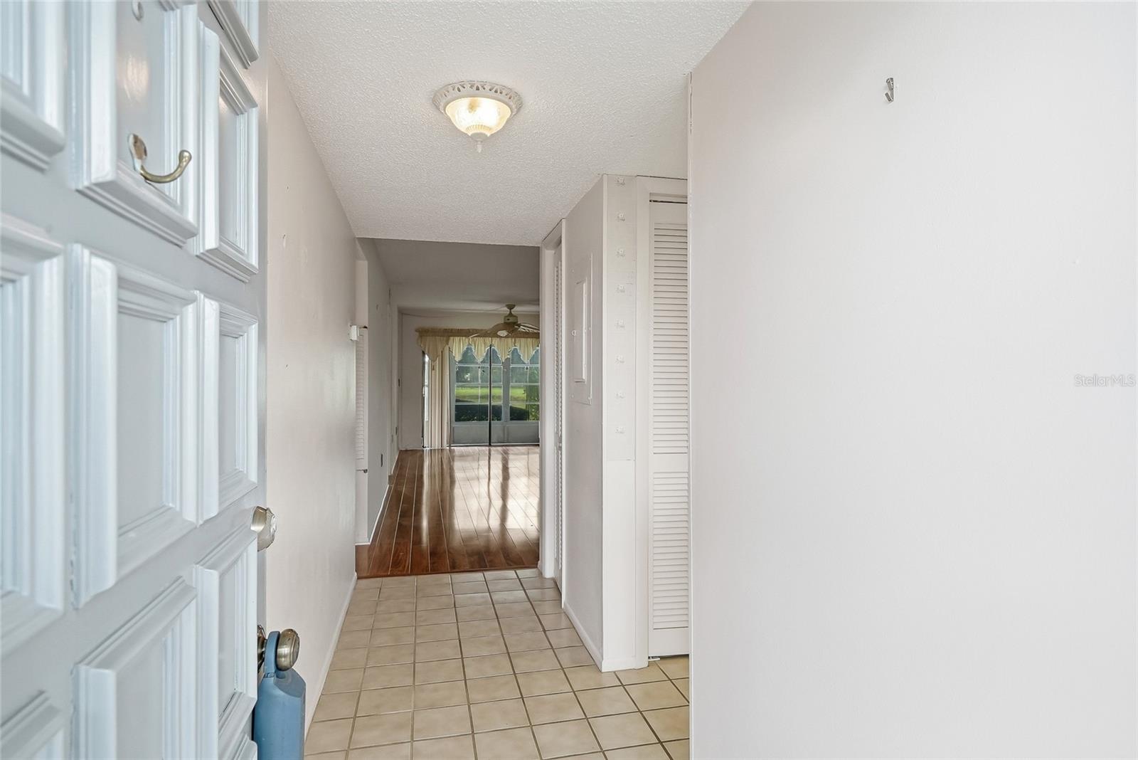 205 MARTHA LN #205 — photo 4