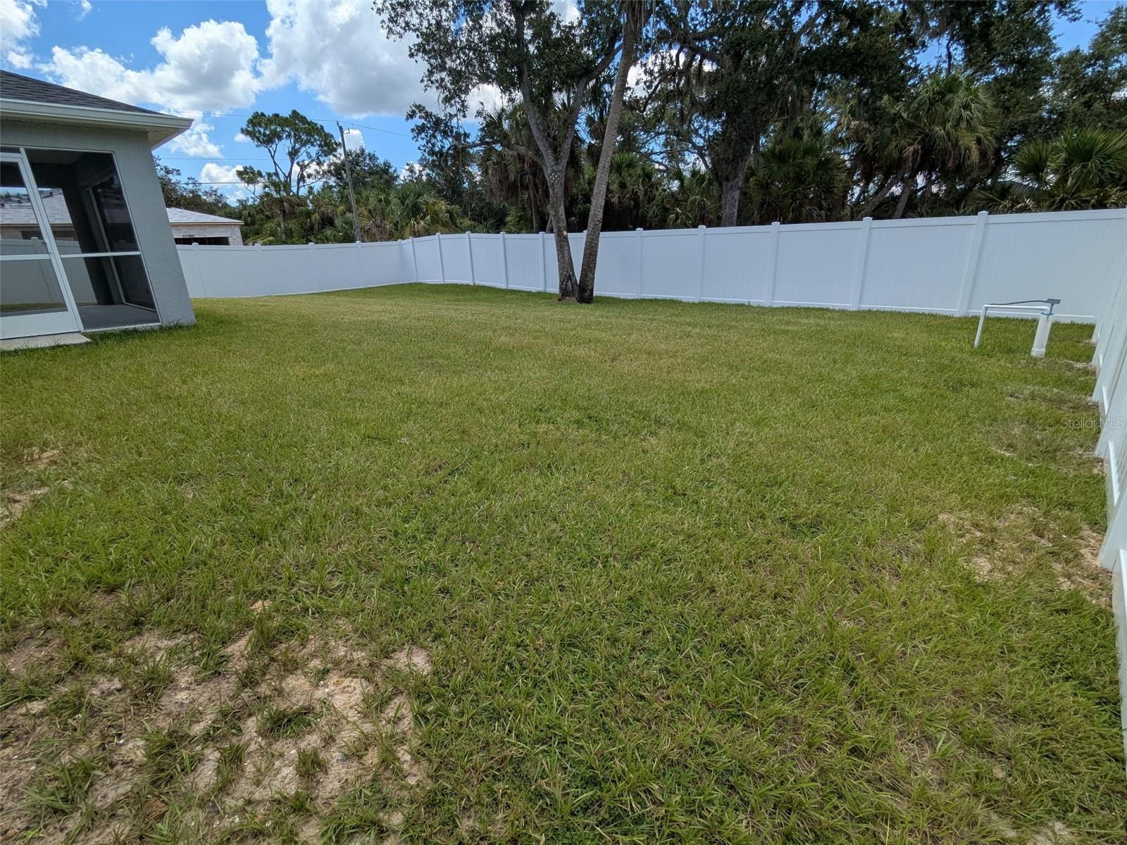 4895 LAS ALMANOS AVE — photo 35