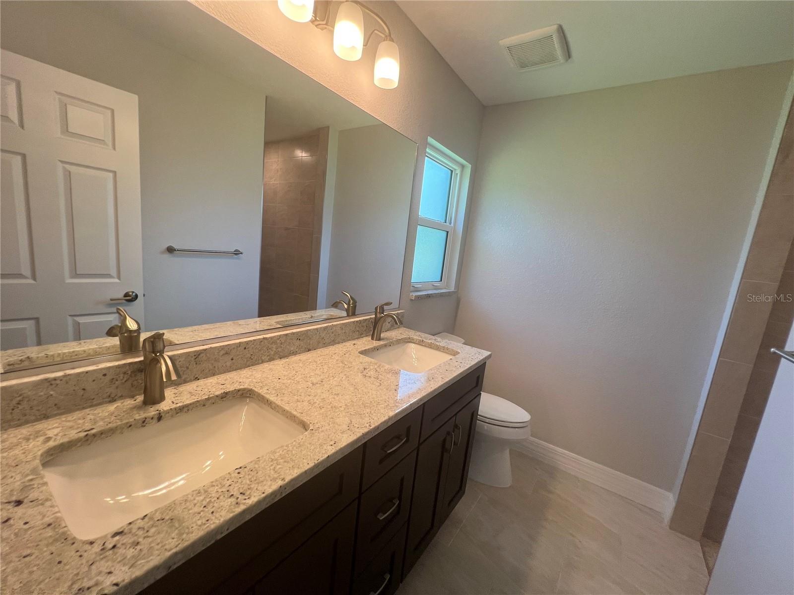 4895 LAS ALMANOS AVE — photo 22
