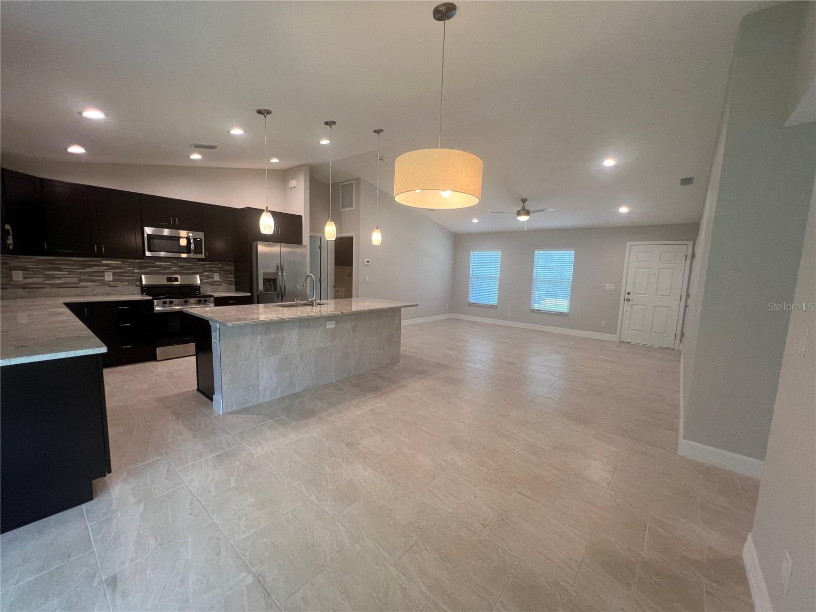 4895 LAS ALMANOS AVE — photo 5