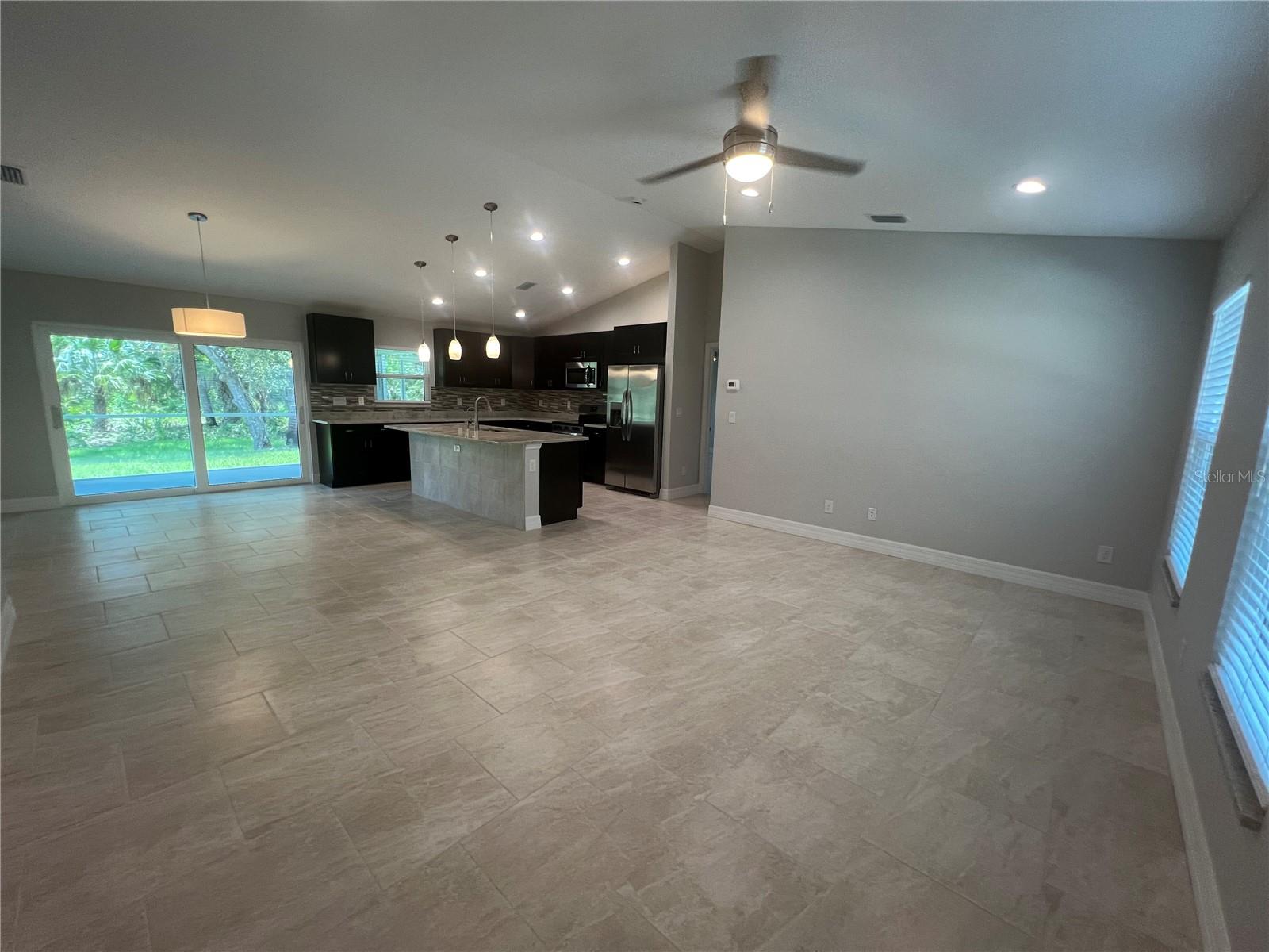 4895 LAS ALMANOS AVE — photo 3