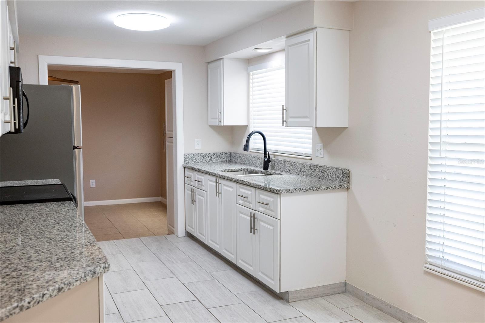 5333 DUNCANWOOD DR — photo 4