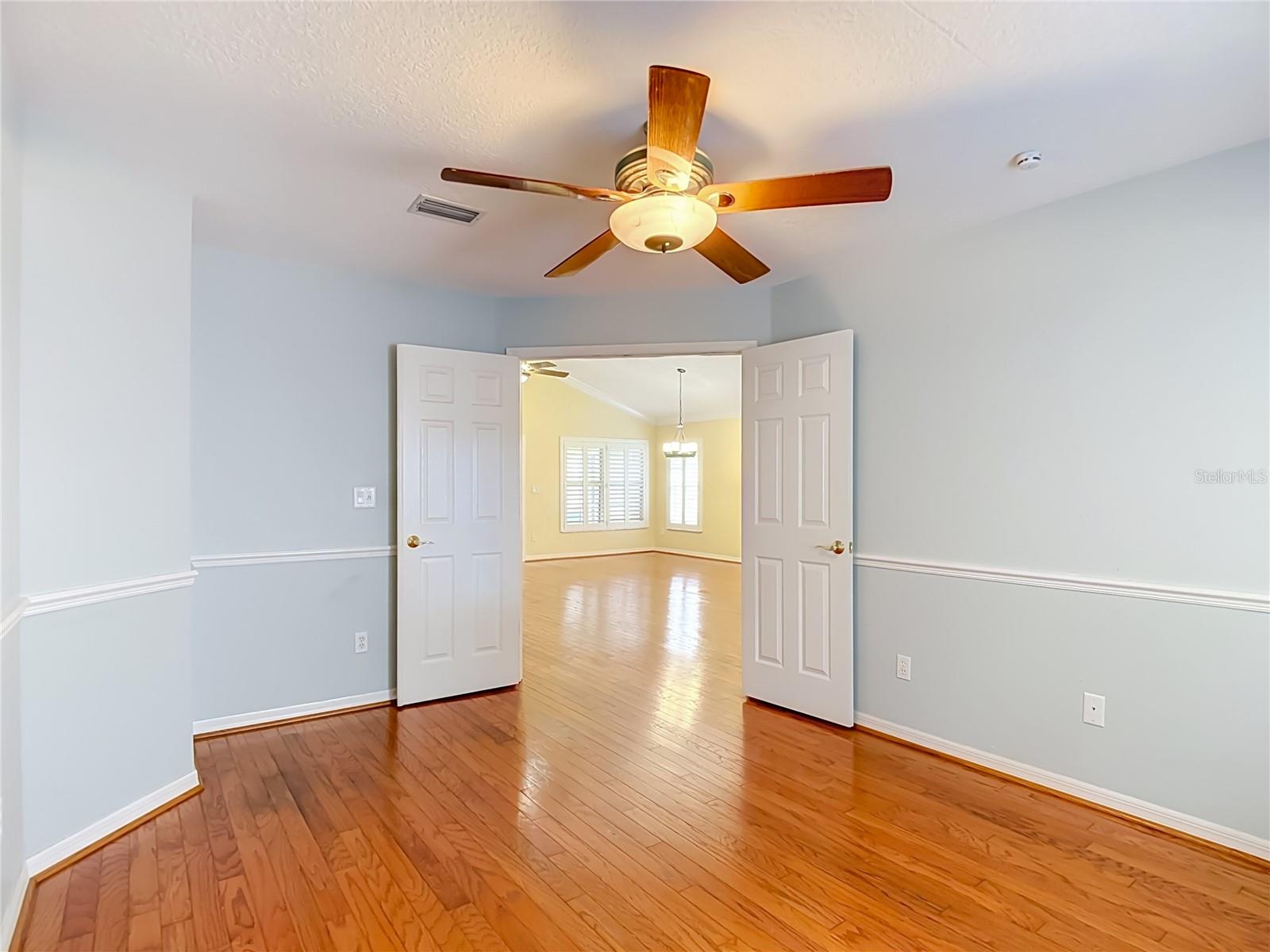 15886 SANCTUARY DR — photo 29