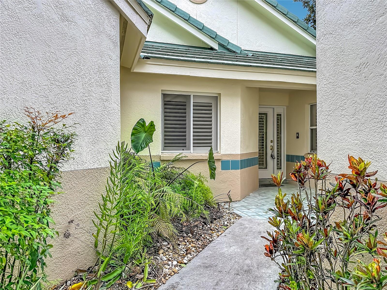 15886 SANCTUARY DR — photo 4