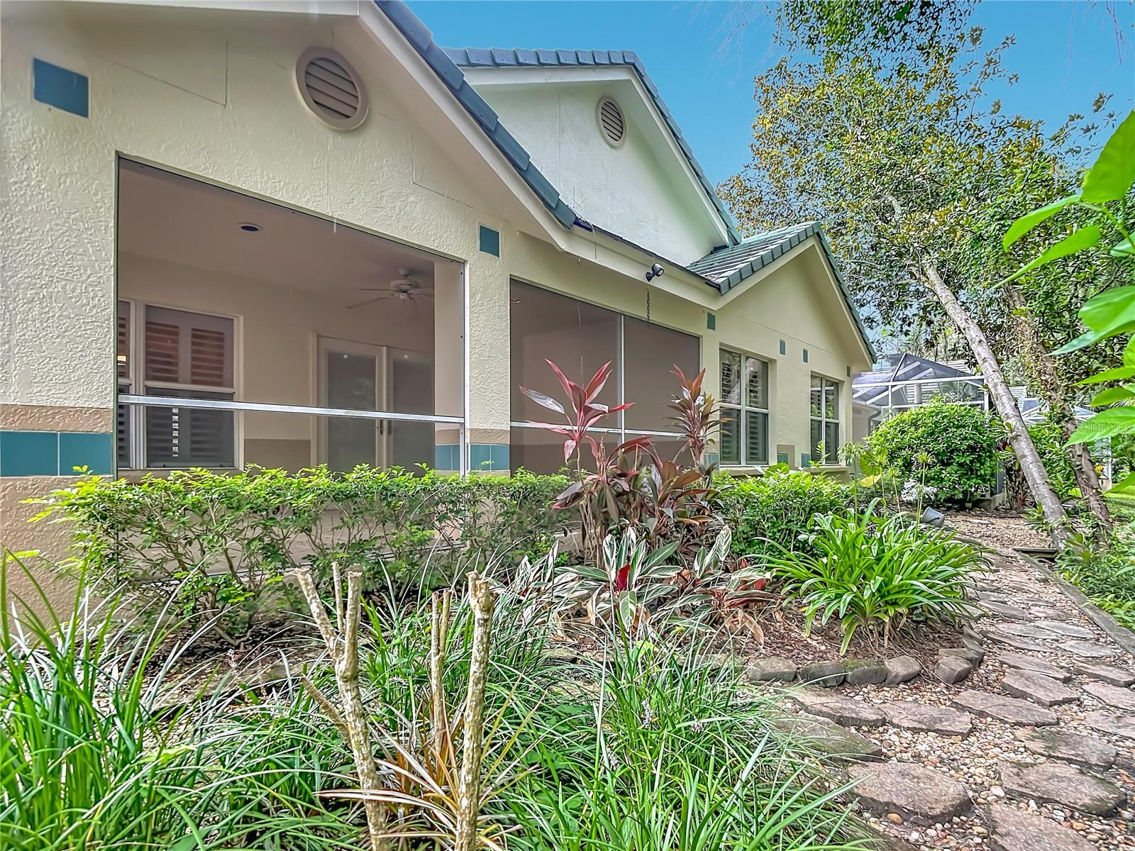 15886 SANCTUARY DR — photo 60