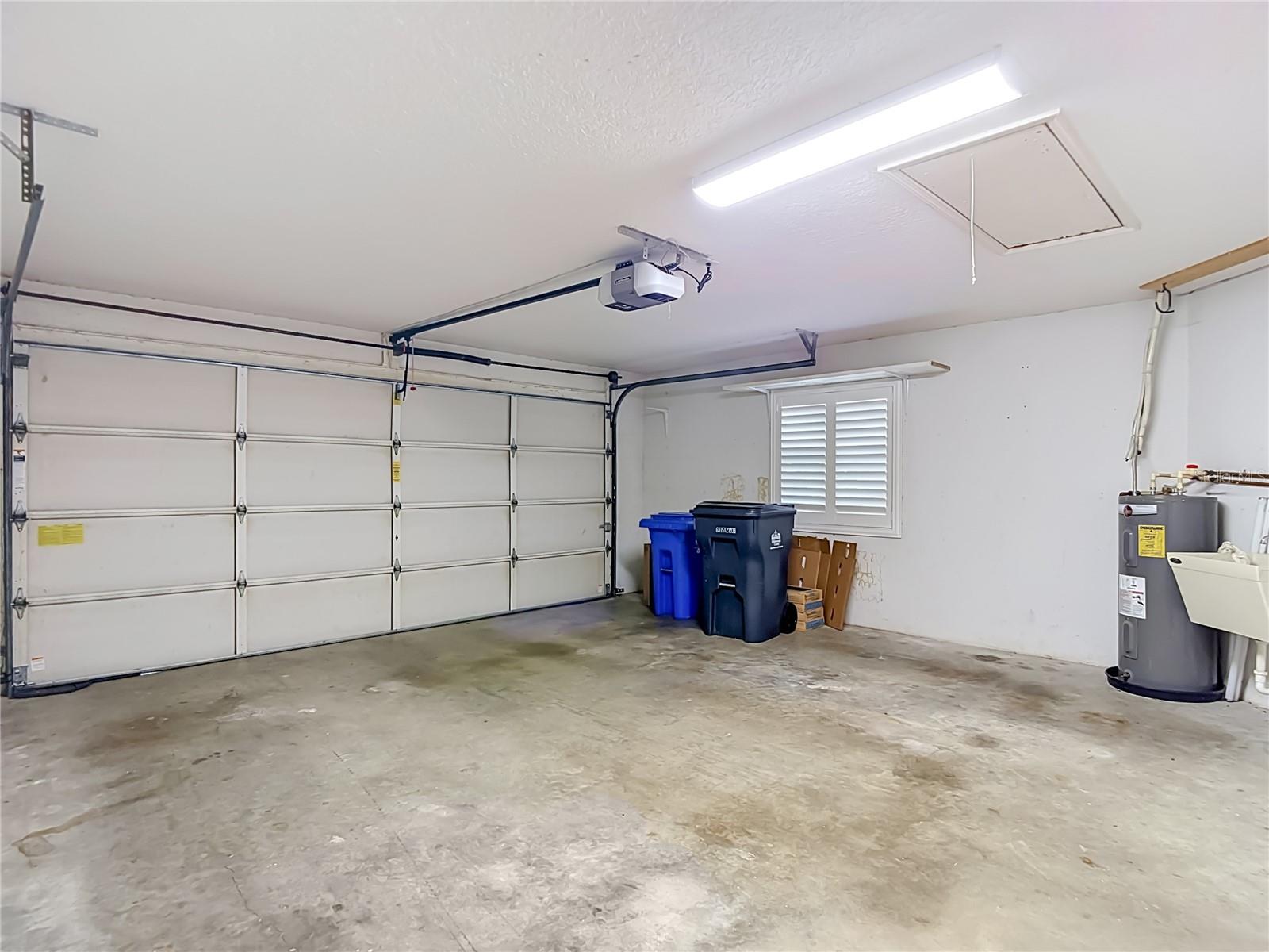 15886 SANCTUARY DR — photo 54