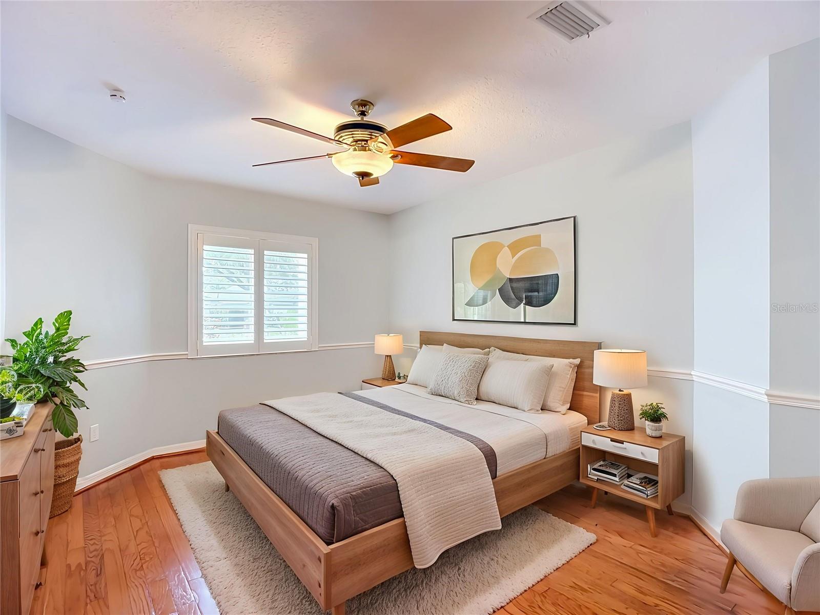 15886 SANCTUARY DR — photo 3