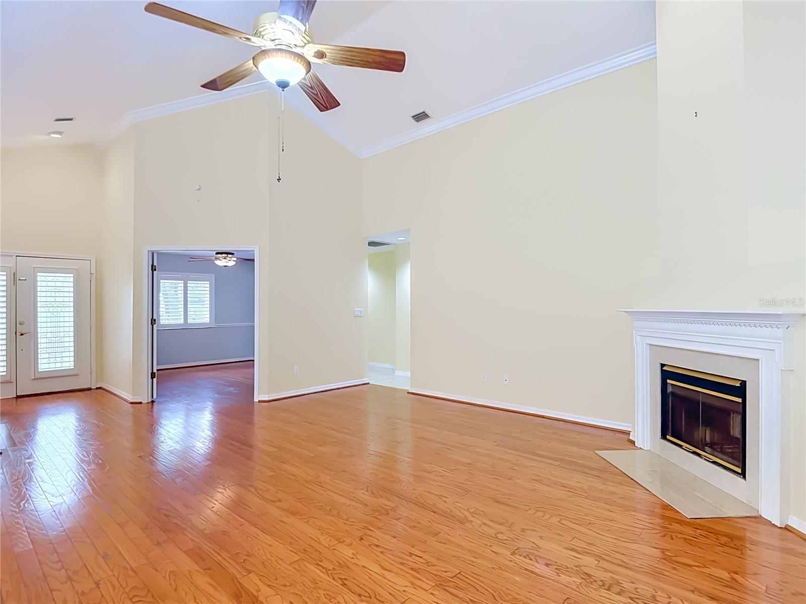 15886 SANCTUARY DR — photo 20