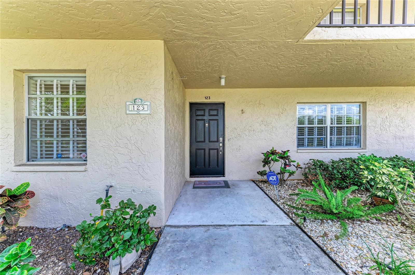 6999 W COUNTRY CLUB DR N #123 — photo 2