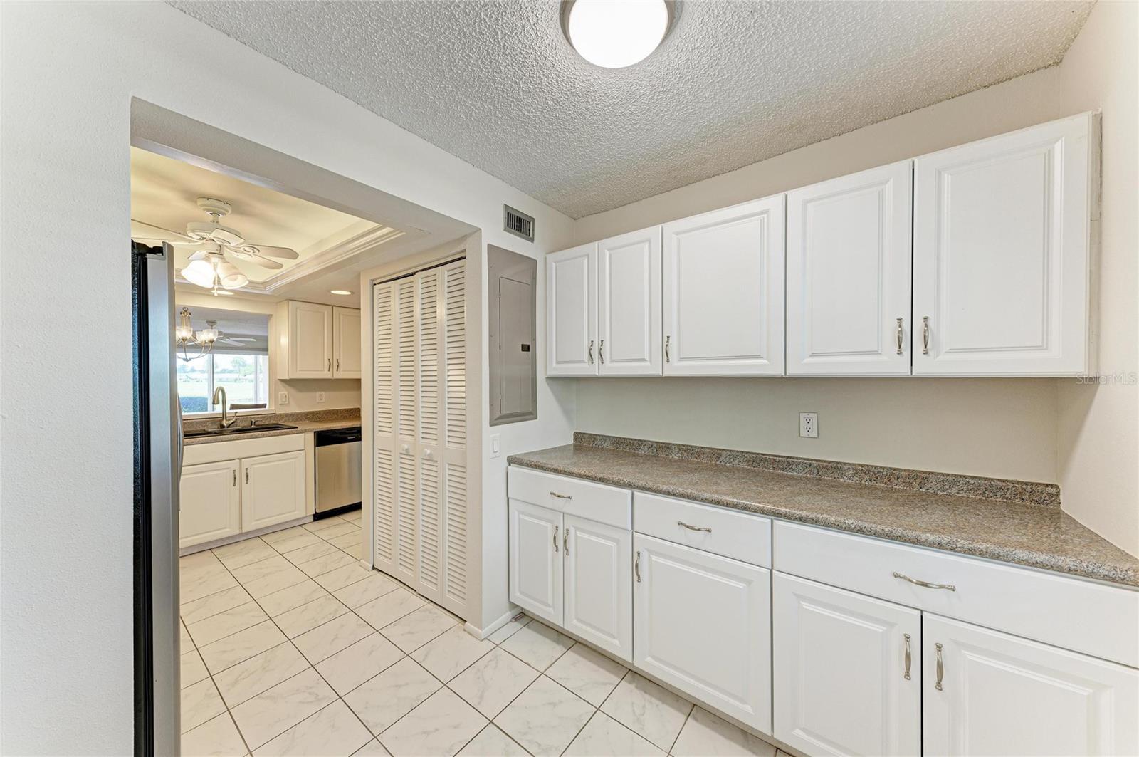 6999 W COUNTRY CLUB DR N #123 — photo 15
