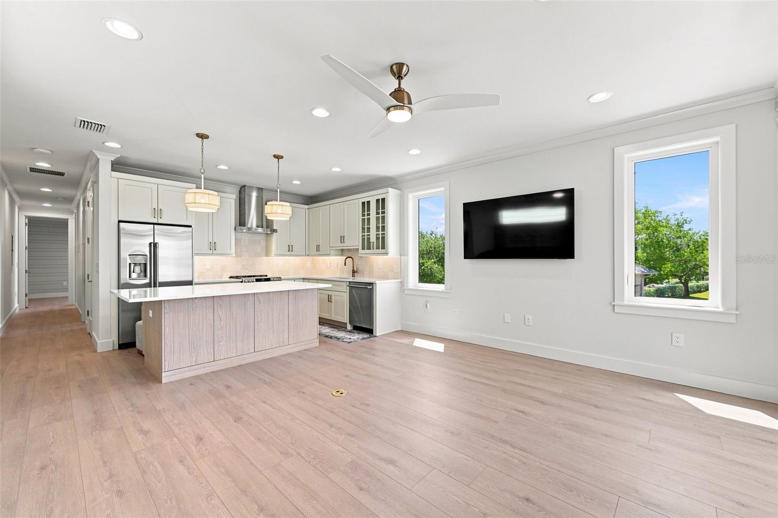 19101 GULF BLVD — photo 8