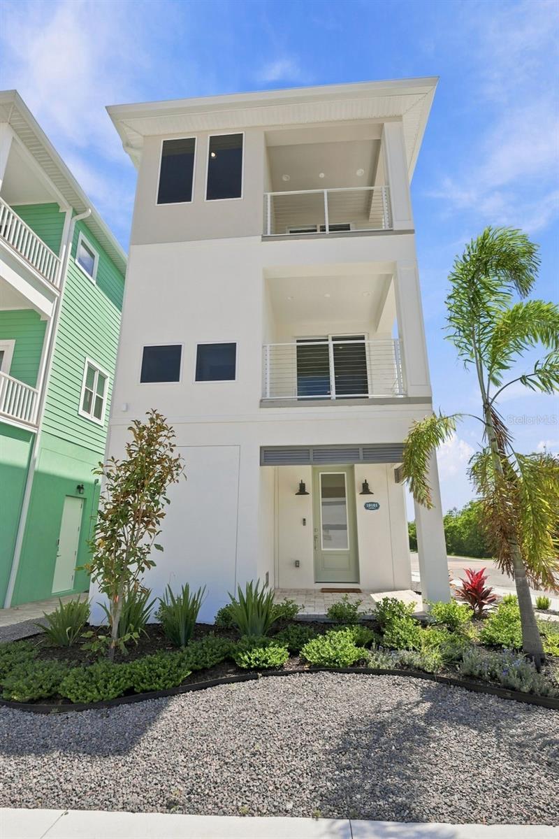 19101 GULF BLVD — photo 73