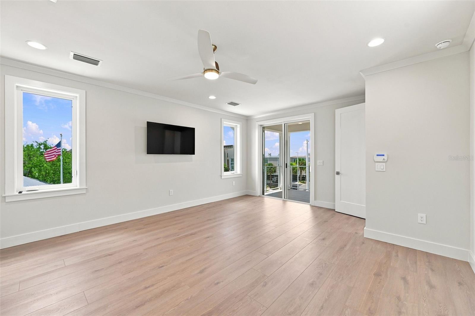 19101 GULF BLVD — photo 42