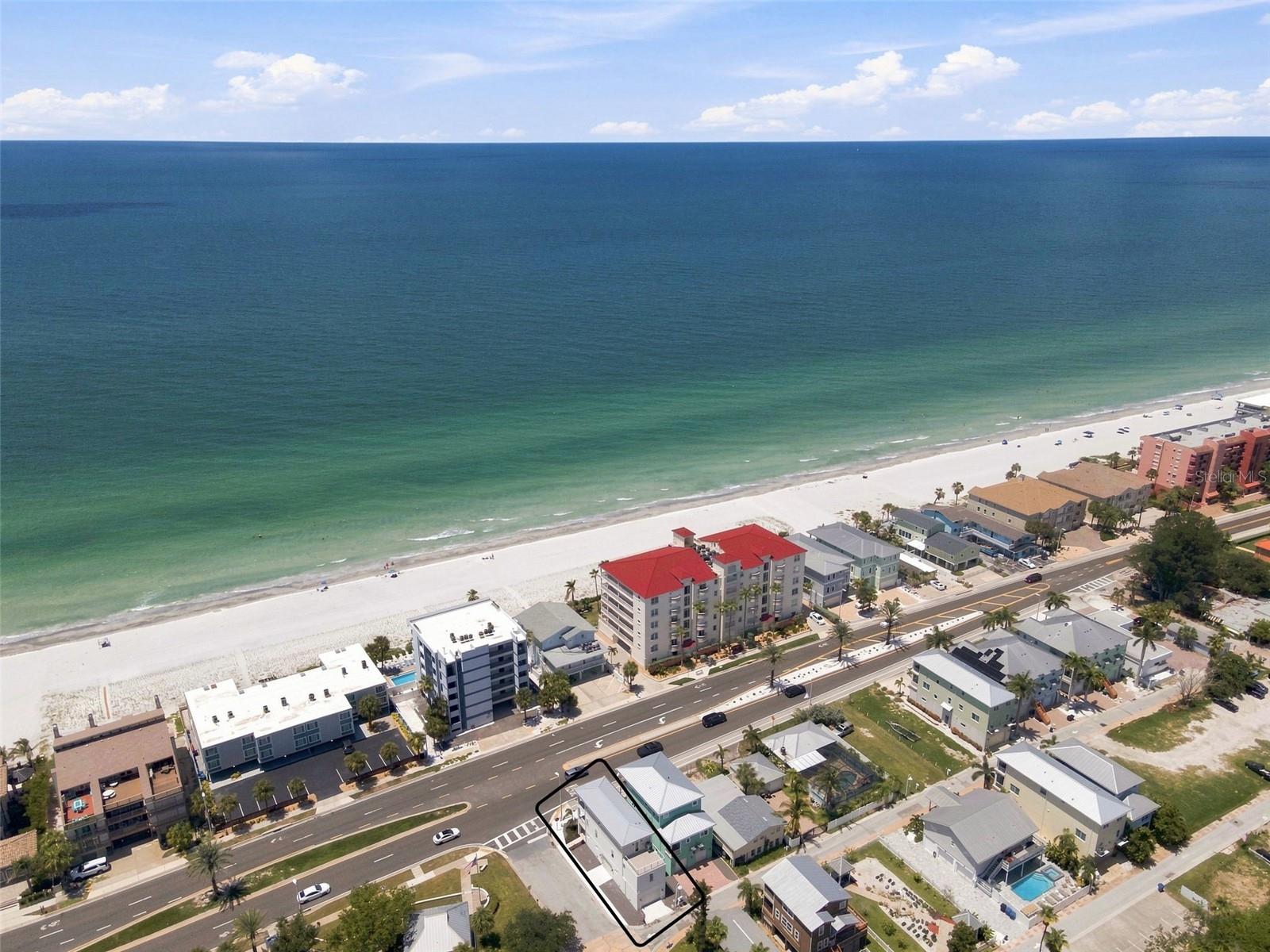 19101 GULF BLVD — photo 76